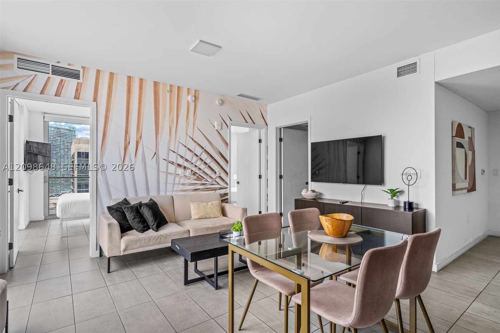 227 NE 2nd St #3106 Miami, FL 33132