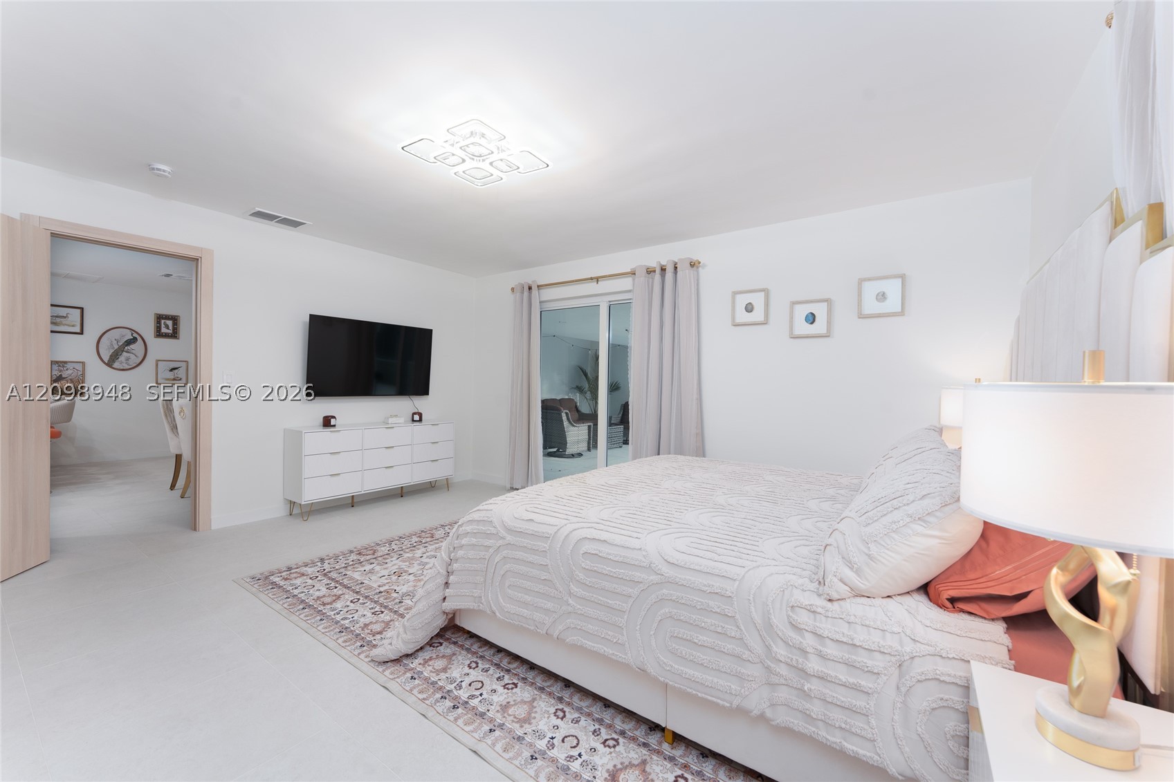 5419 NE 22nd Ave Fort Lauderdale, FL 33308