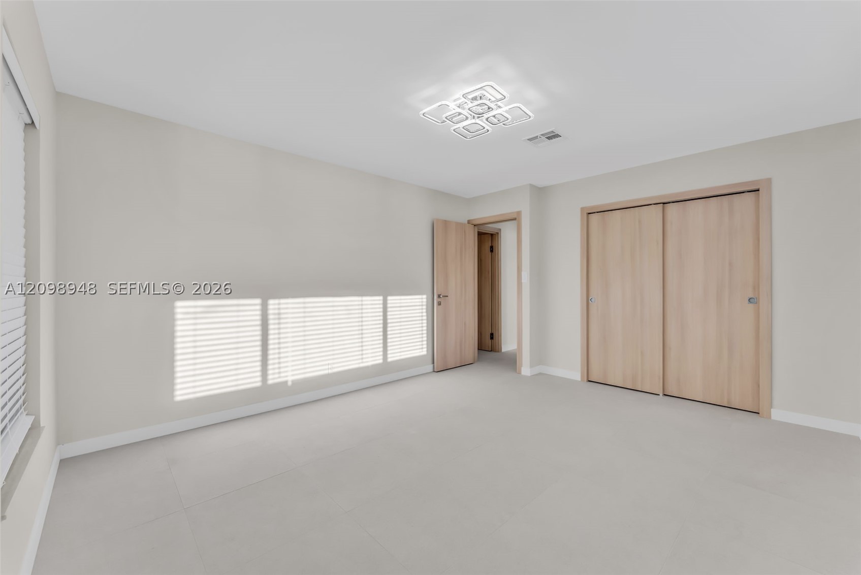 5419 NE 22nd Ave Fort Lauderdale, FL 33308
