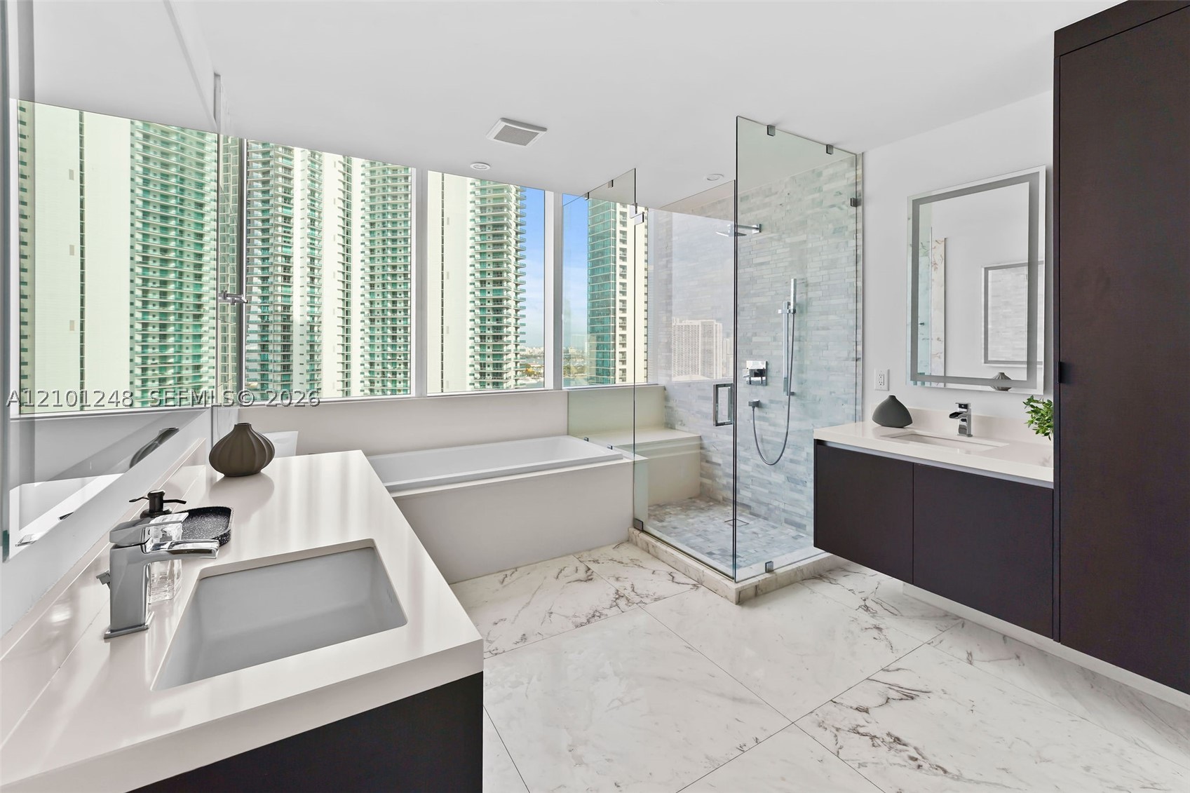 image Paramount Miami Worldcenter20