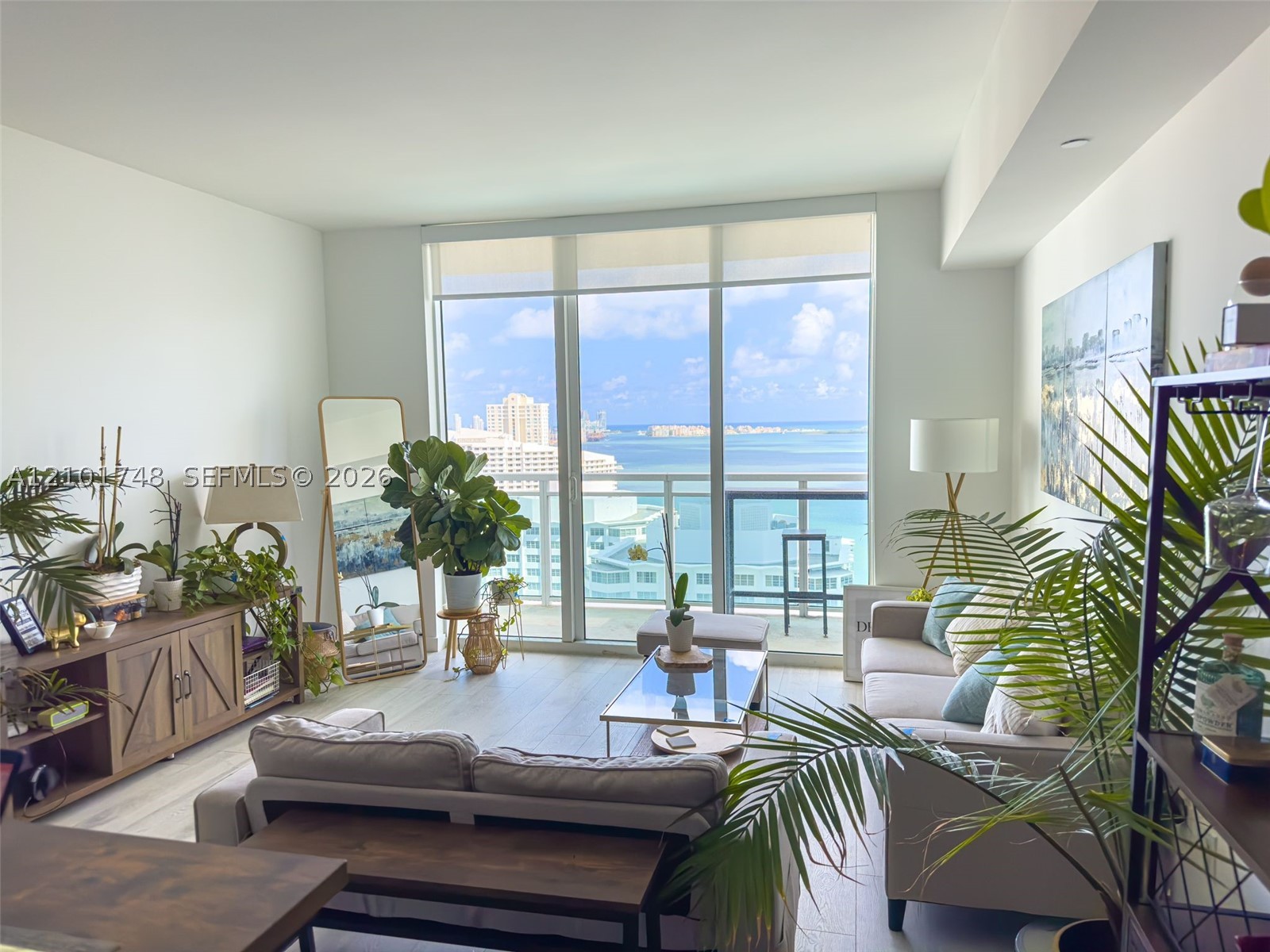 image The Plaza on Brickell West4