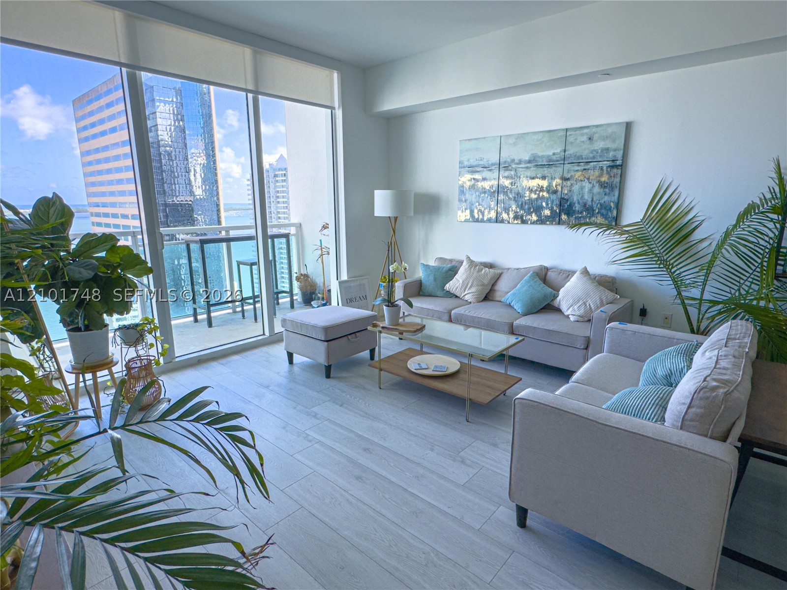 image The Plaza on Brickell West5