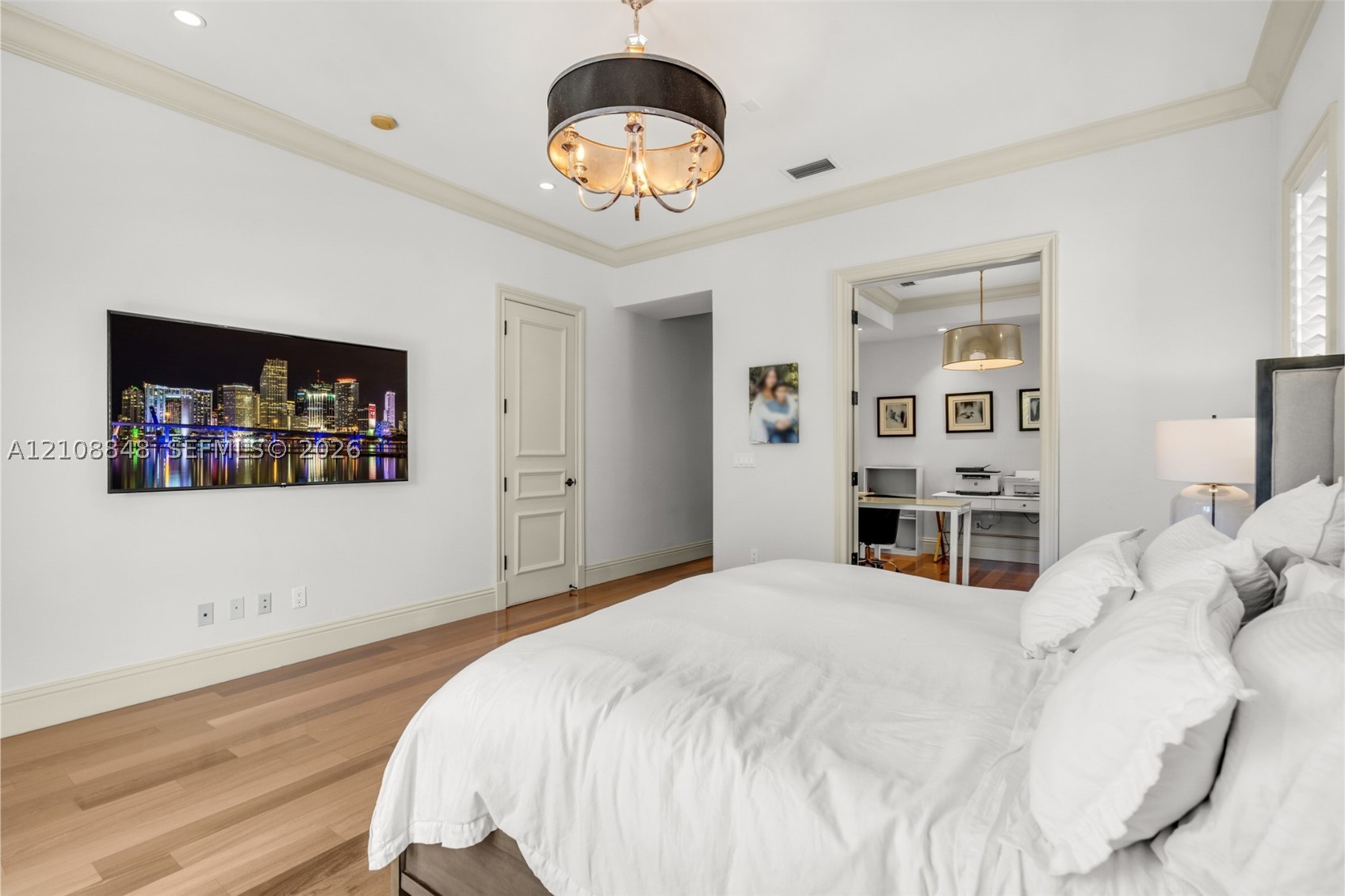 4815 University Dr Coral Gables, FL 33146