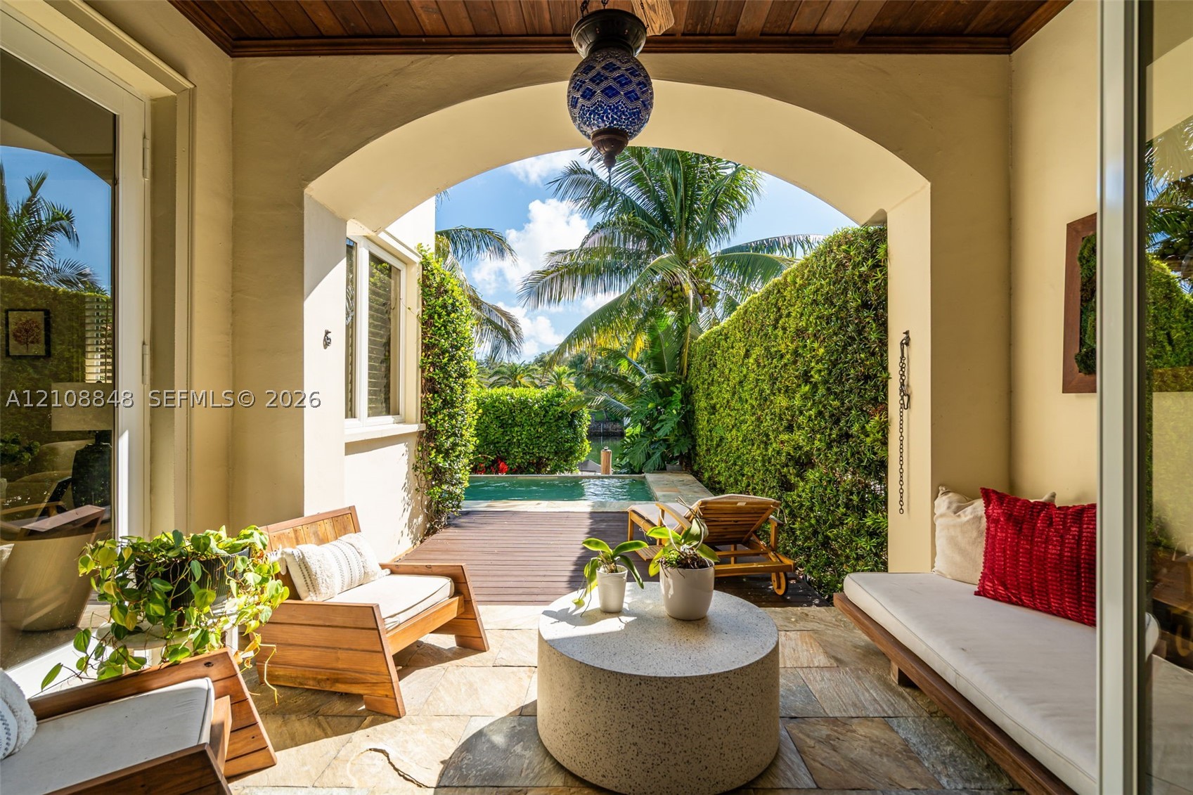4815 University Dr Coral Gables, FL 33146