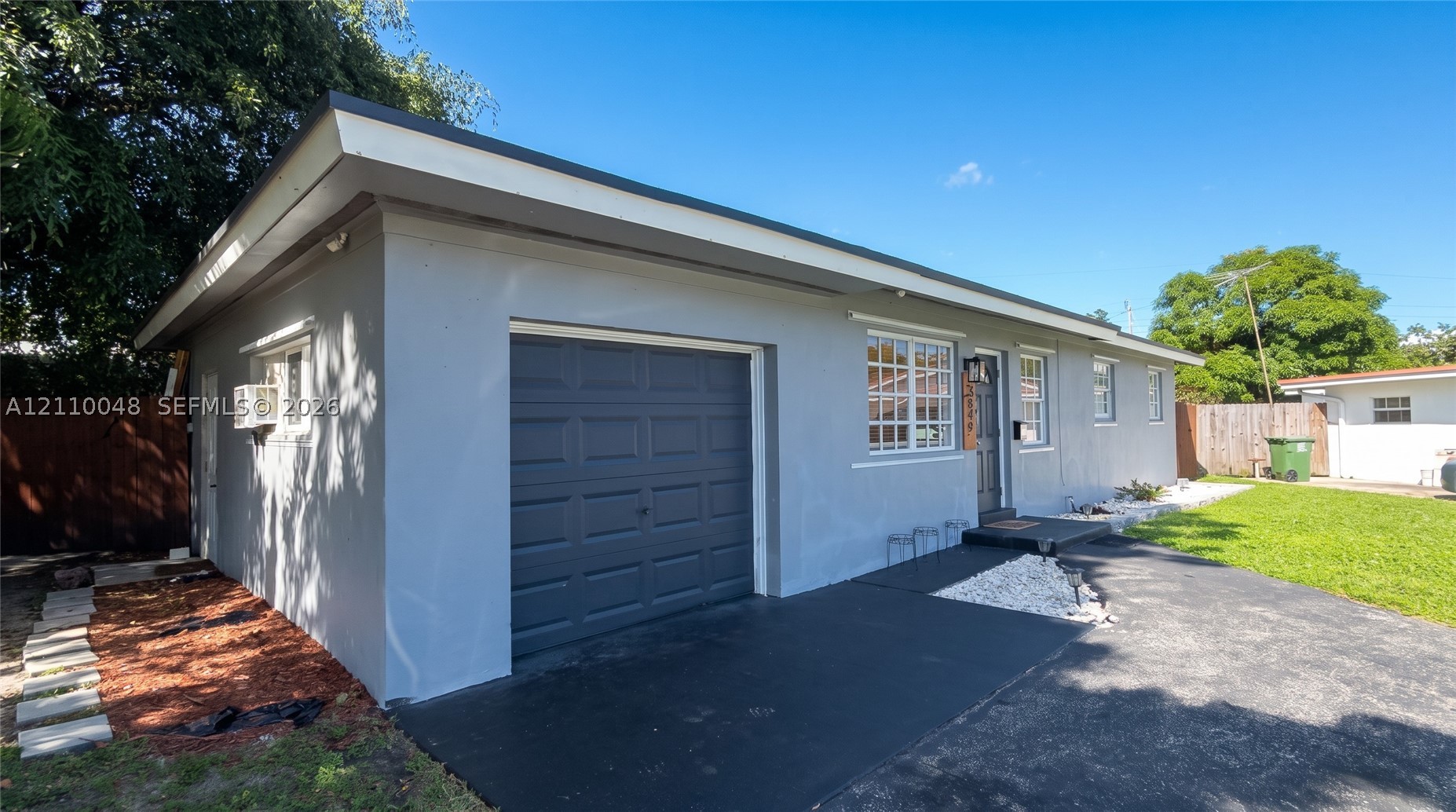 3649 SW 16th St Fort Lauderdale, FL 33312