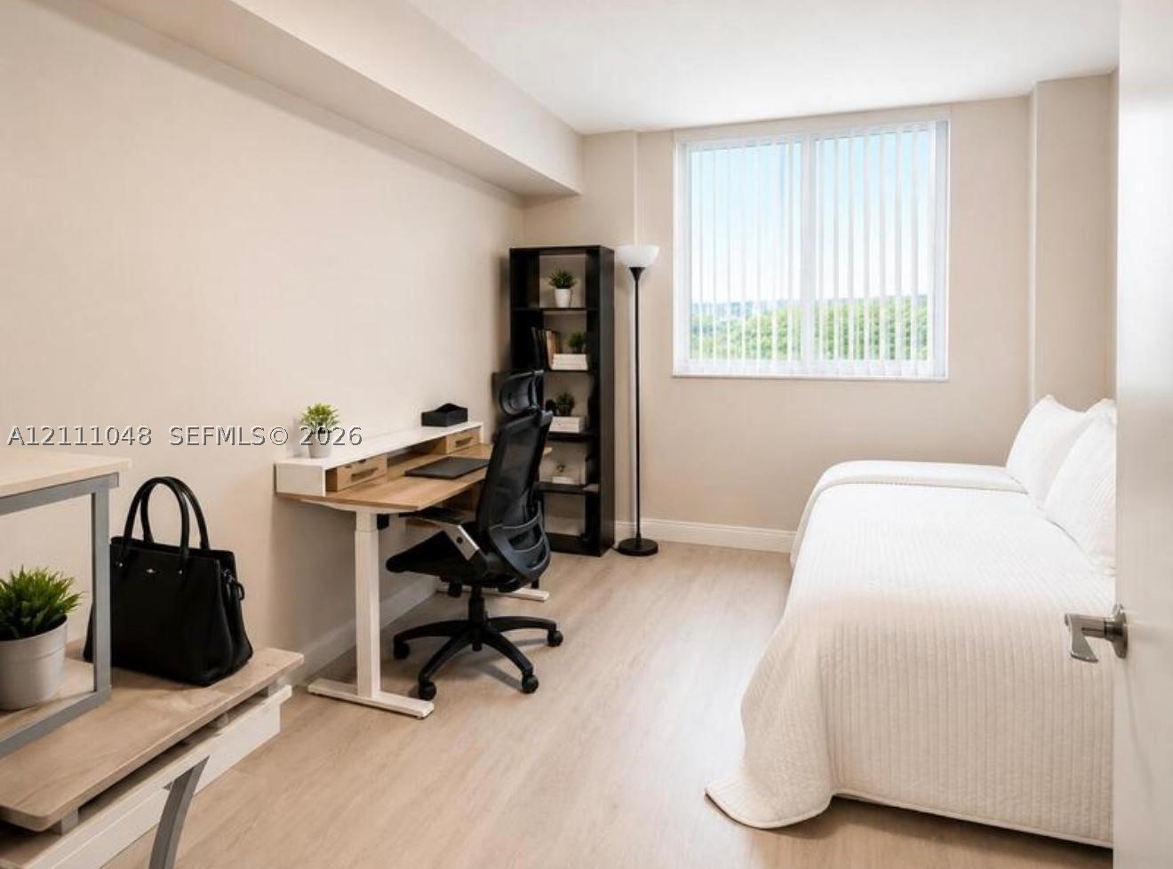 image The Venture at Aventura4