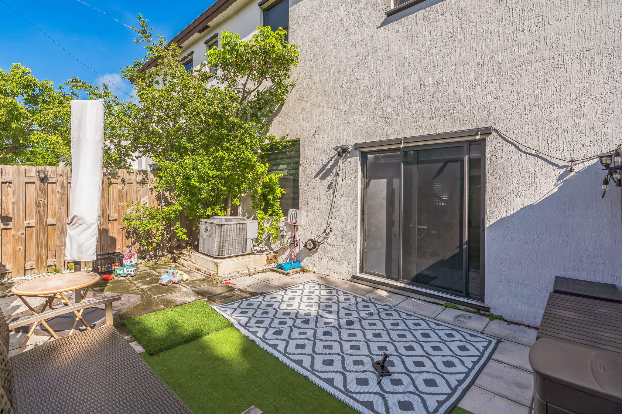 230 NE 208th #230 North Miami Beach, FL 33179