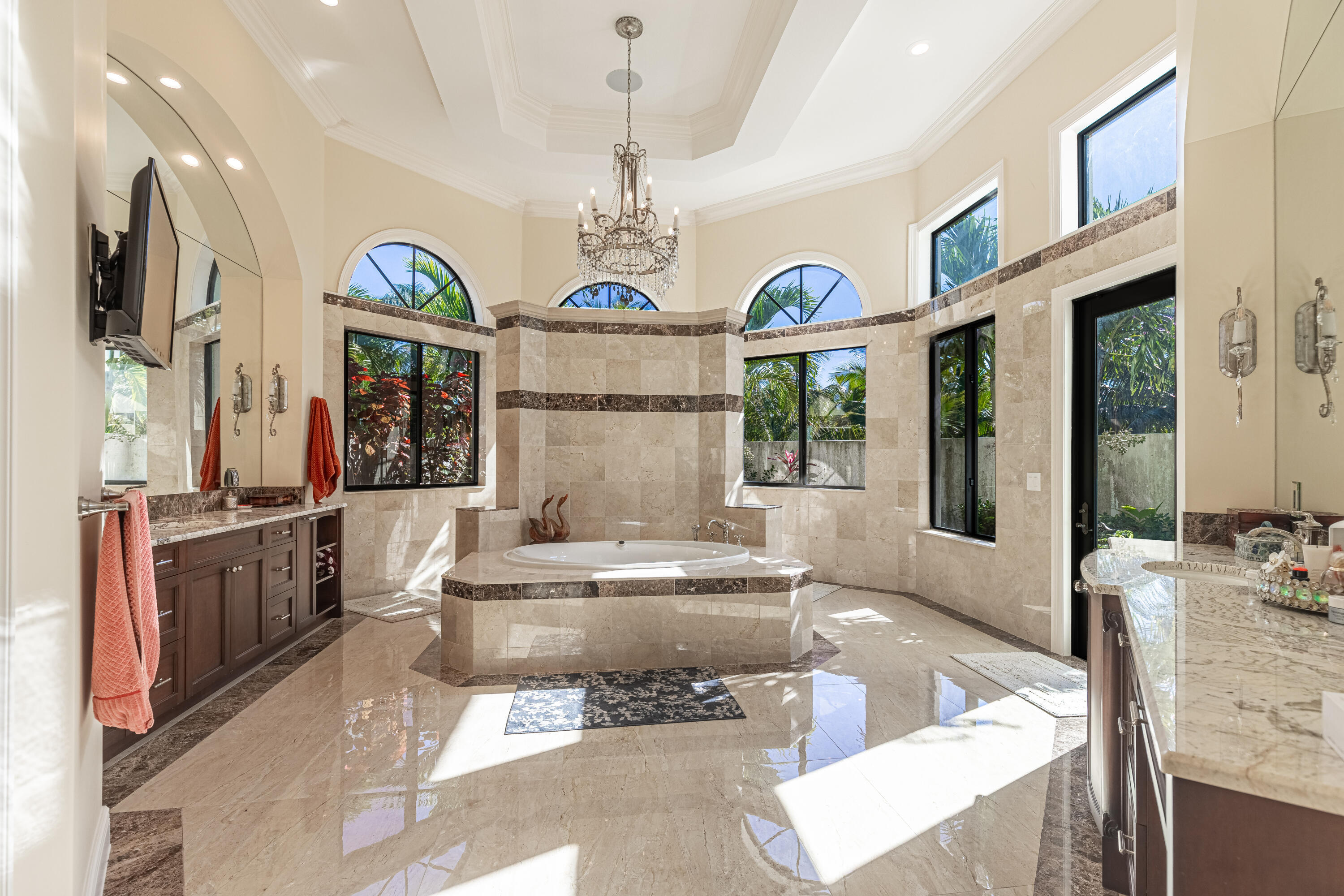 2943 B Loxahatchee Groves, FL 33470