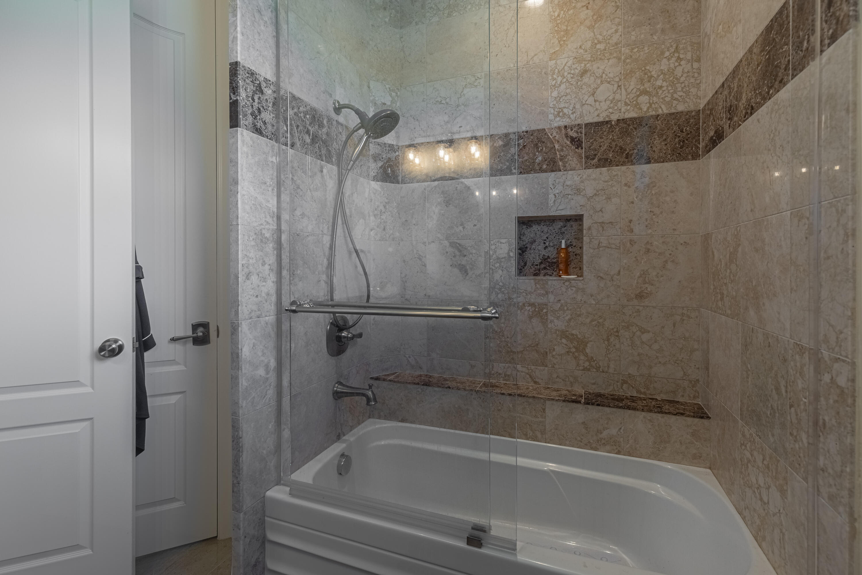 2943 B Loxahatchee Groves, FL 33470