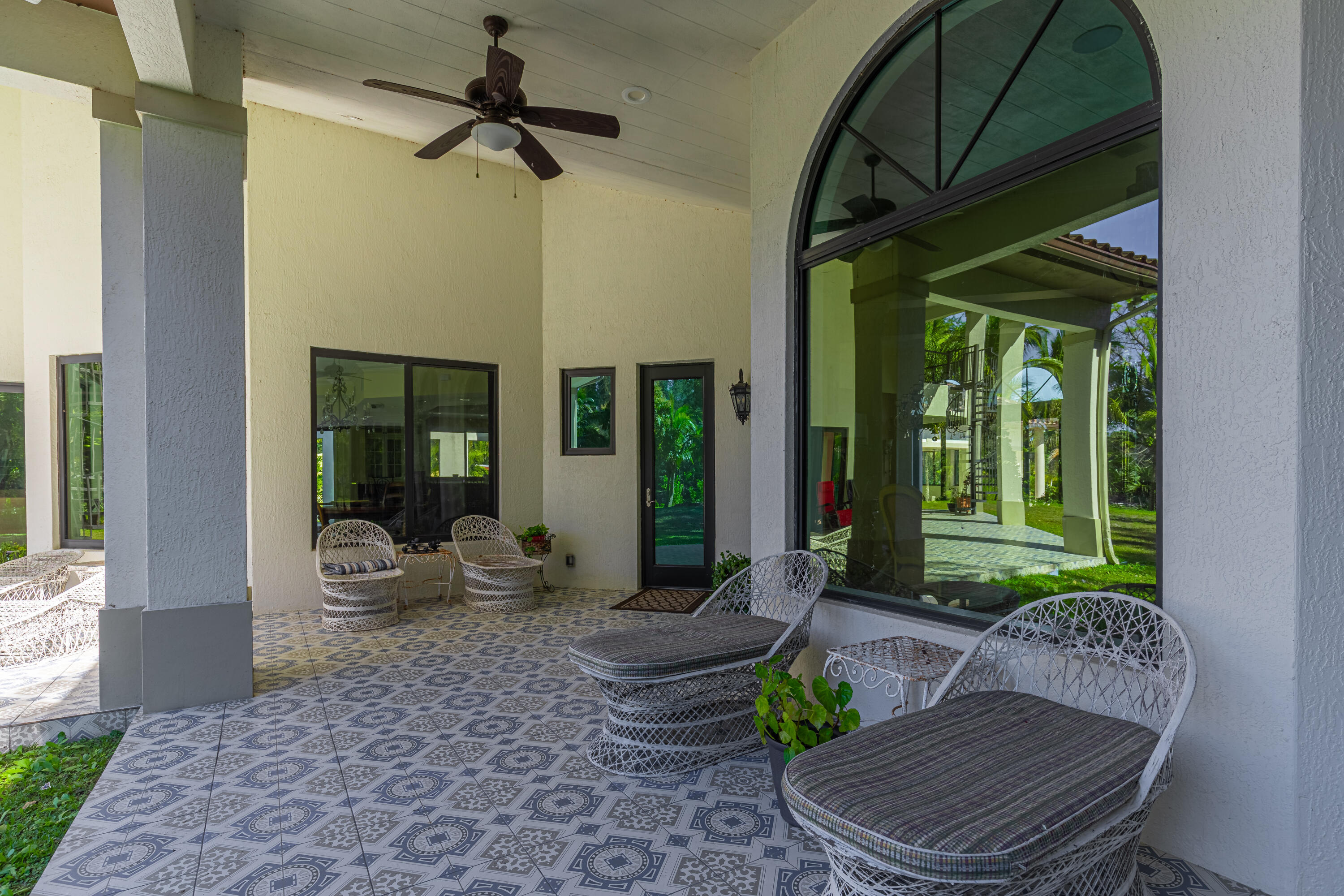 2943 B Loxahatchee Groves, FL 33470