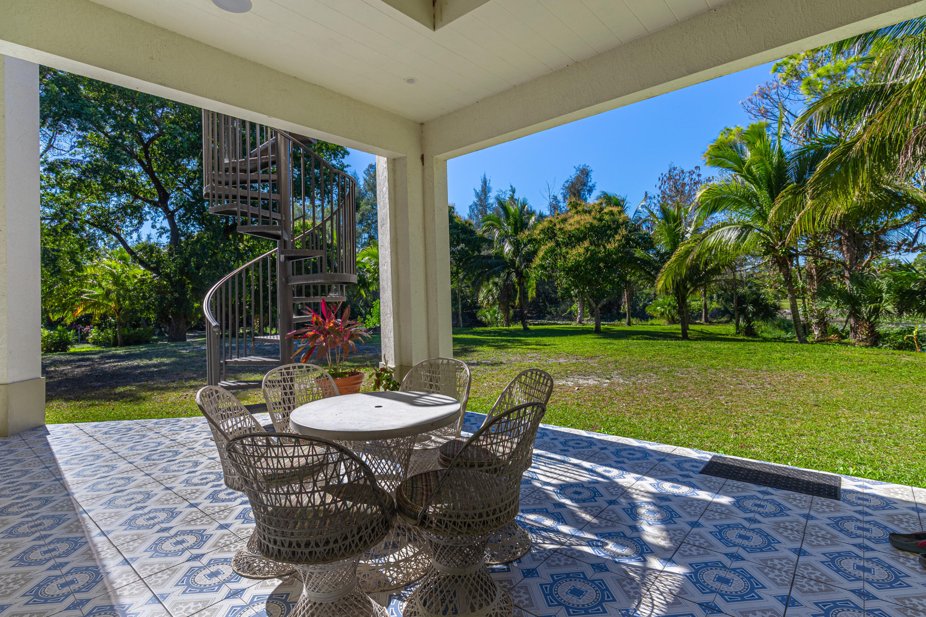 2943 B Loxahatchee Groves, FL 33470