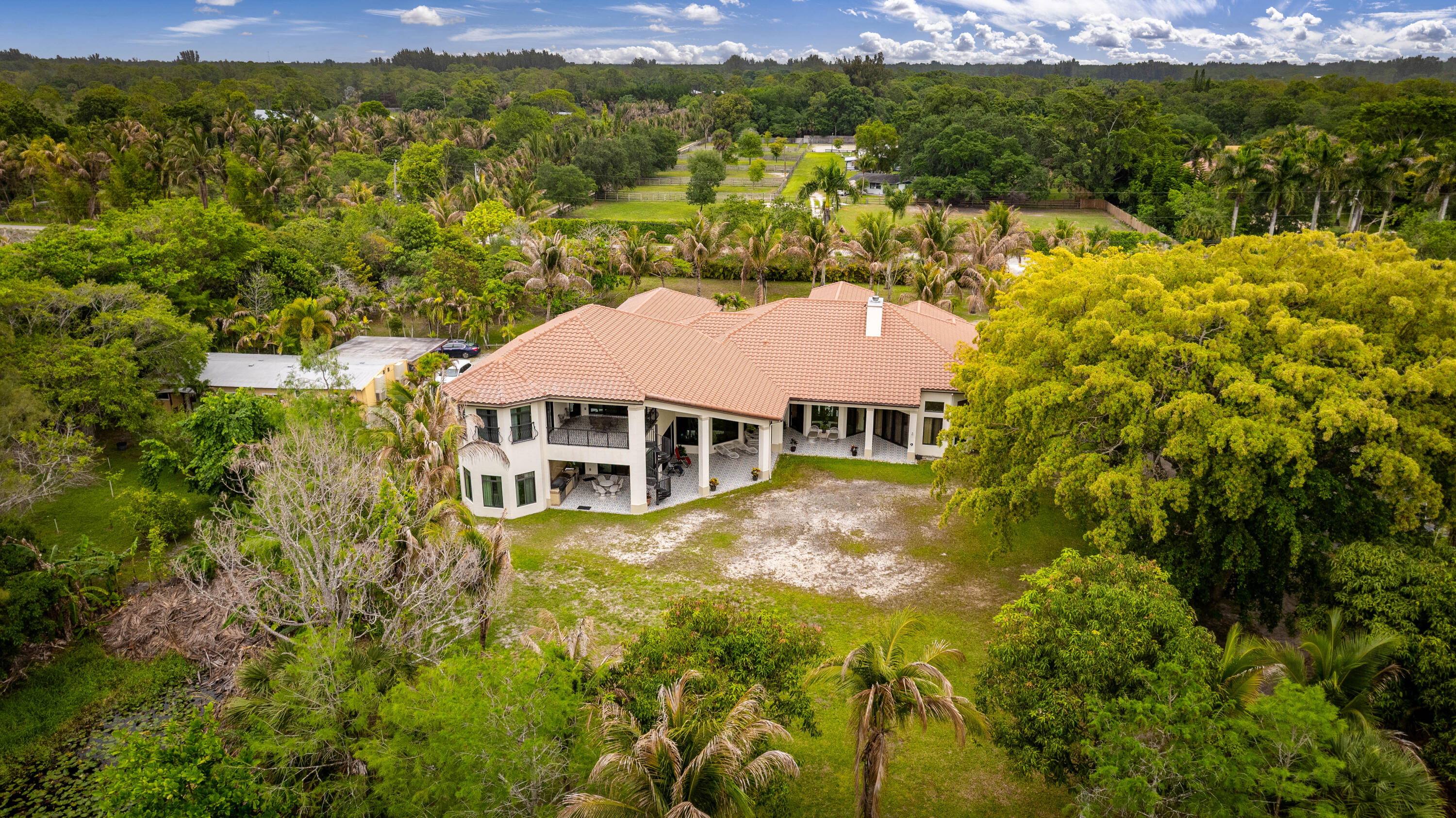 2943 B Loxahatchee Groves, FL 33470