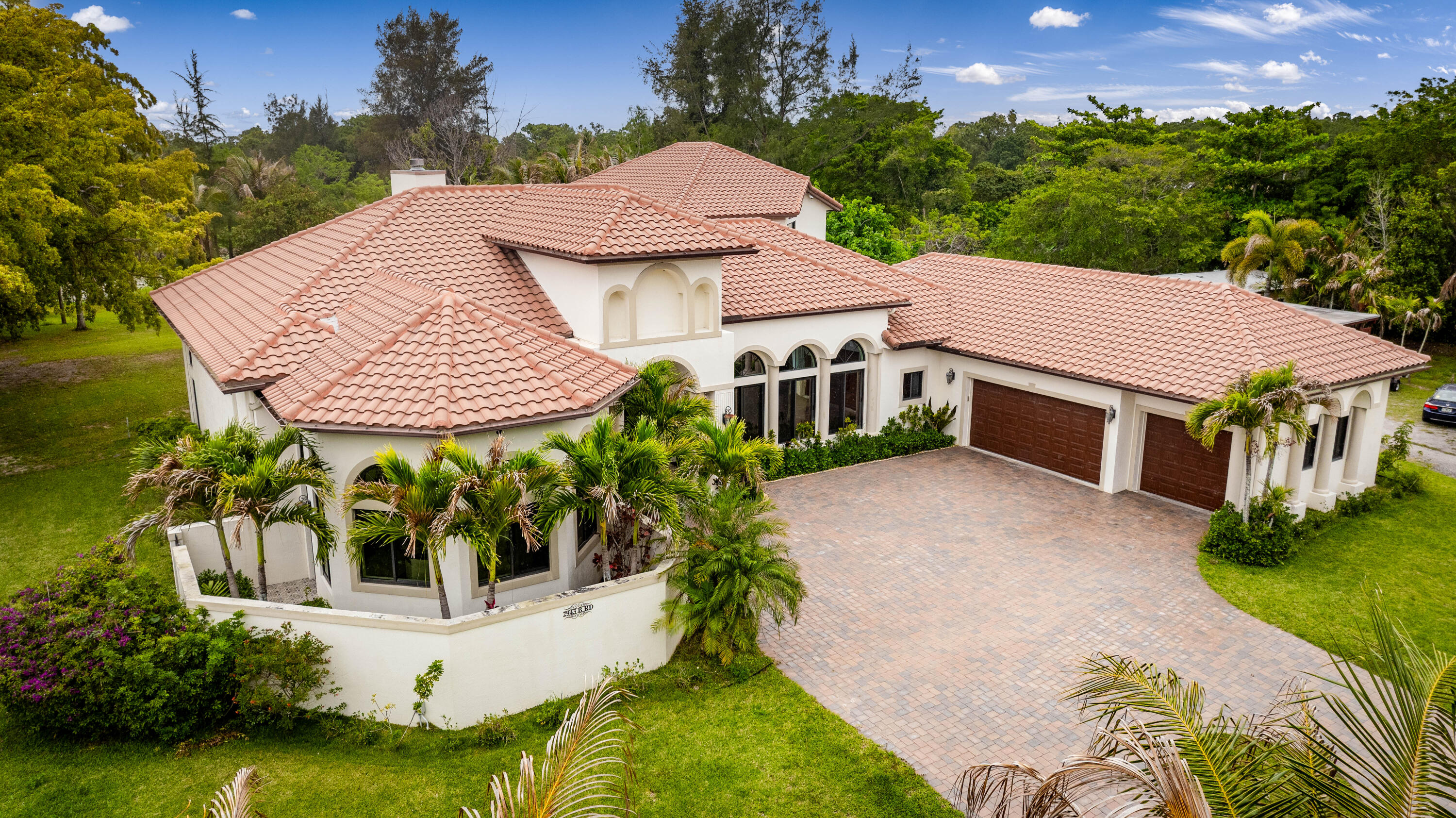 2943 B Loxahatchee Groves, FL 33470