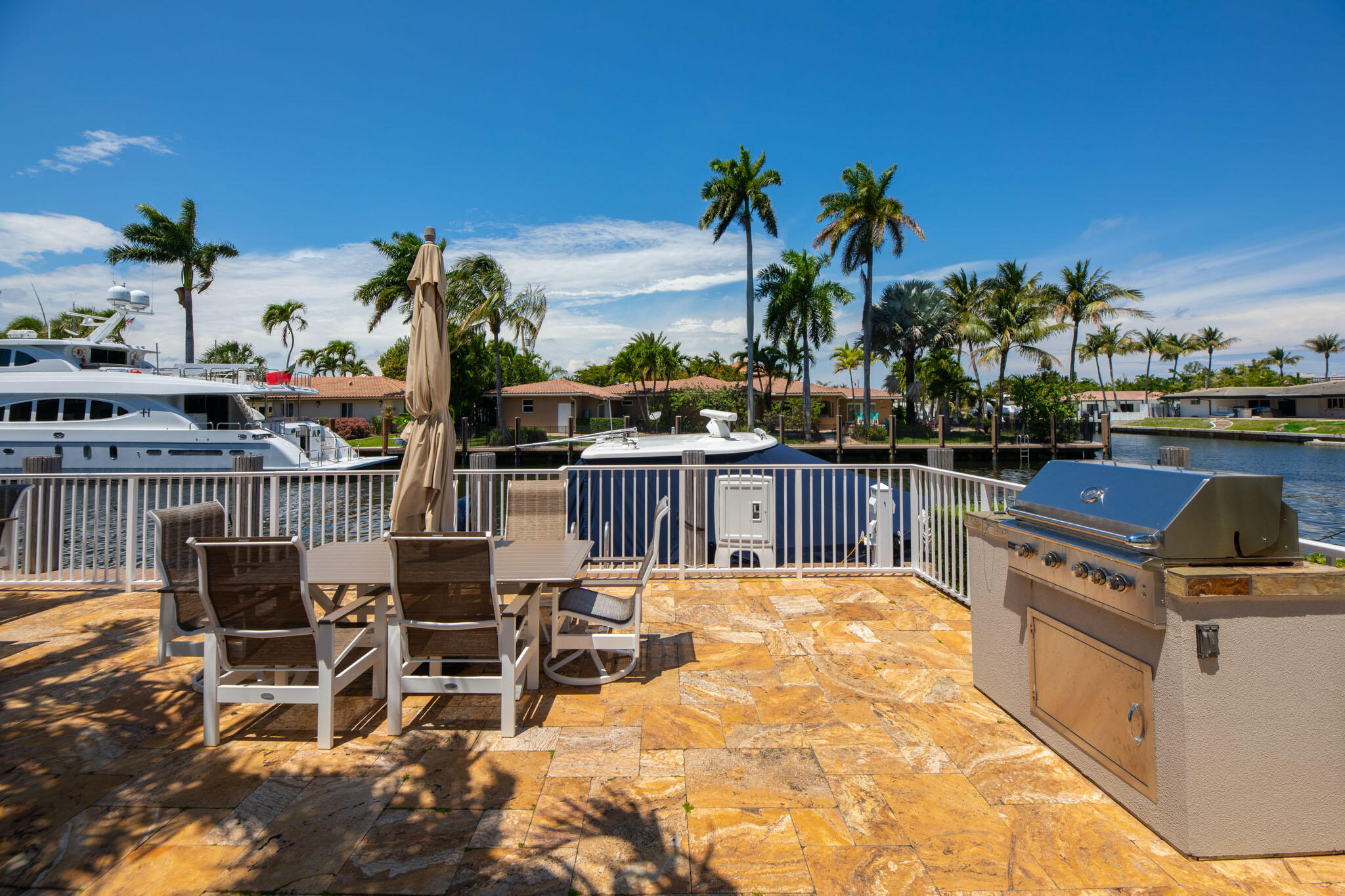 3121 NE 51st #305e Fort Lauderdale, FL 33308