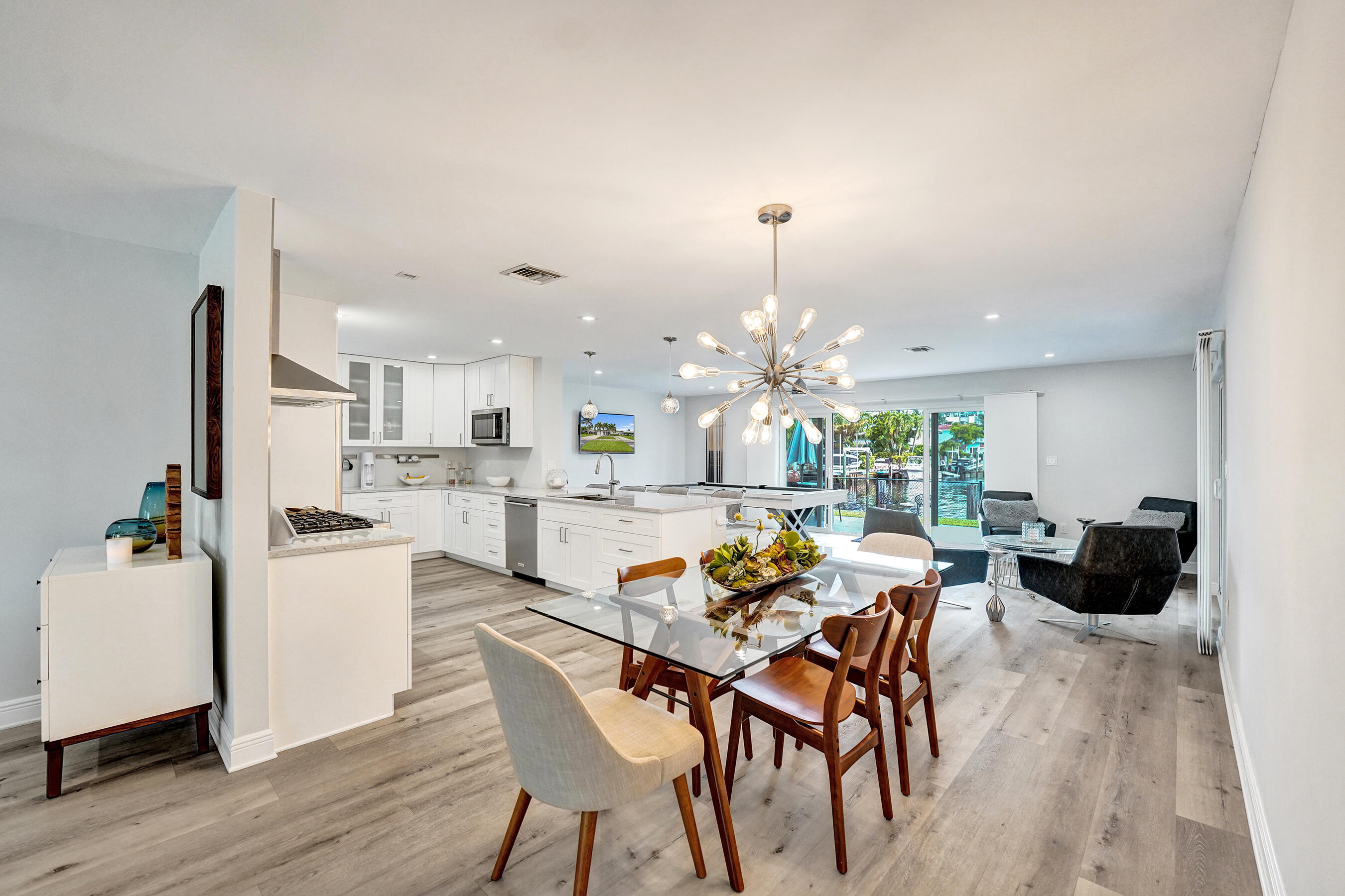 381 SE 3rd Pompano Beach, FL 33060