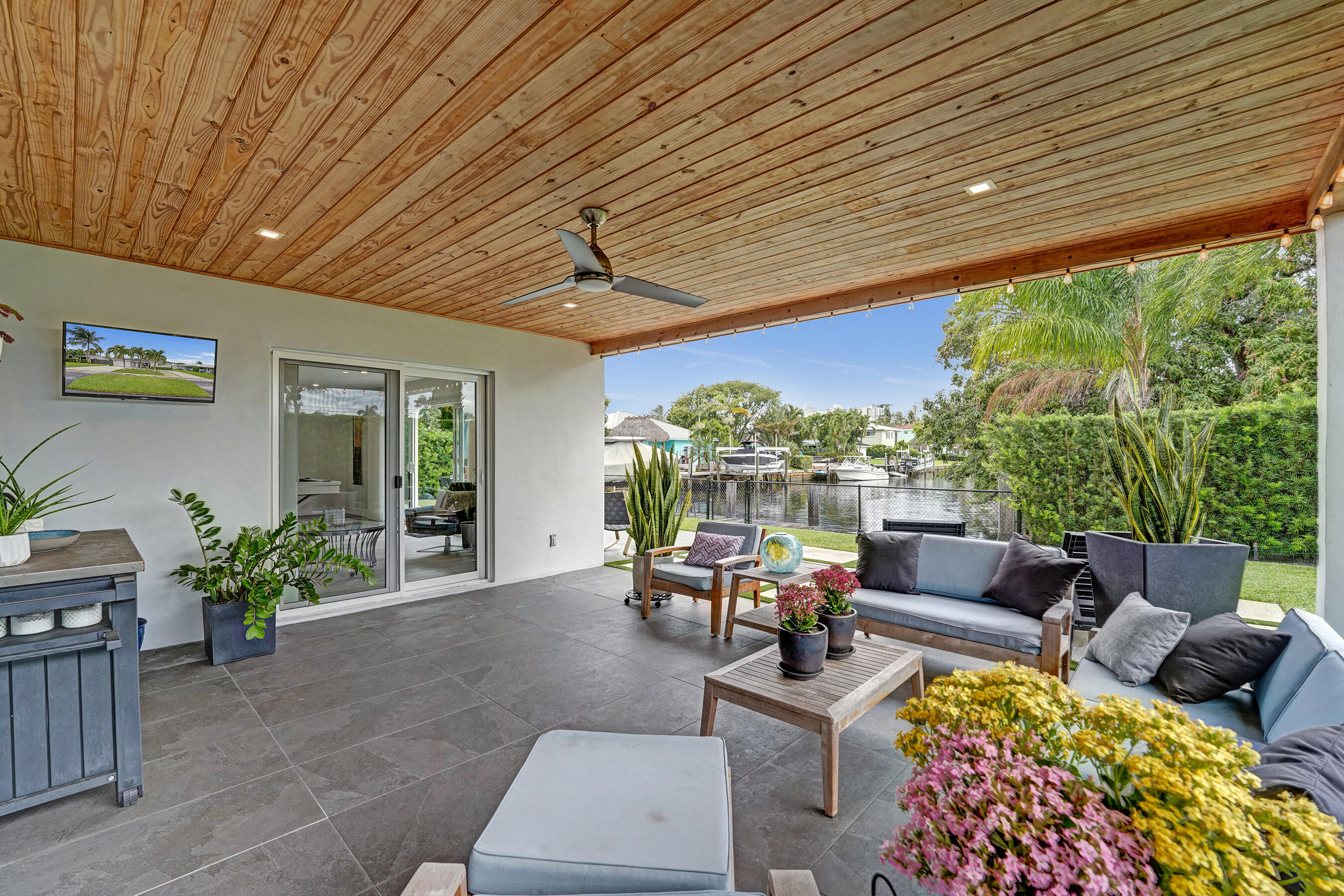 381 SE 3rd Pompano Beach, FL 33060