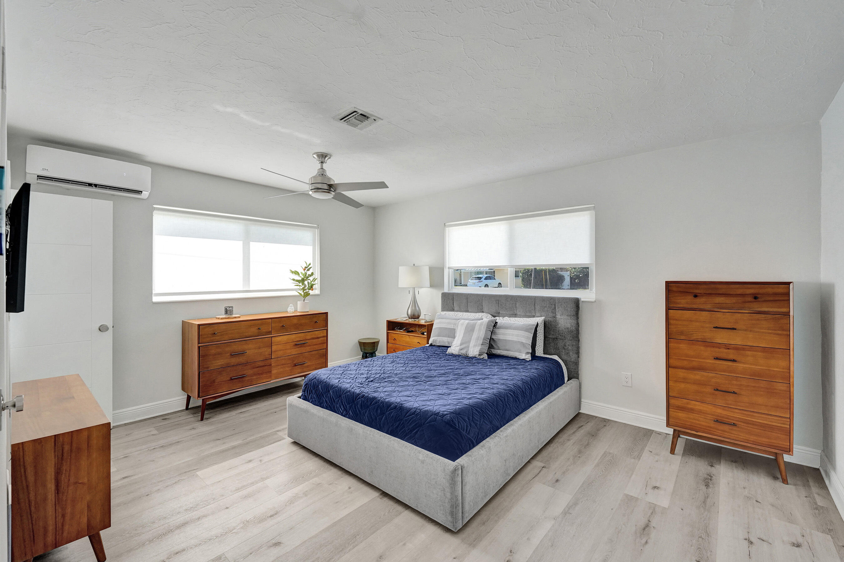 381 SE 3rd Pompano Beach, FL 33060