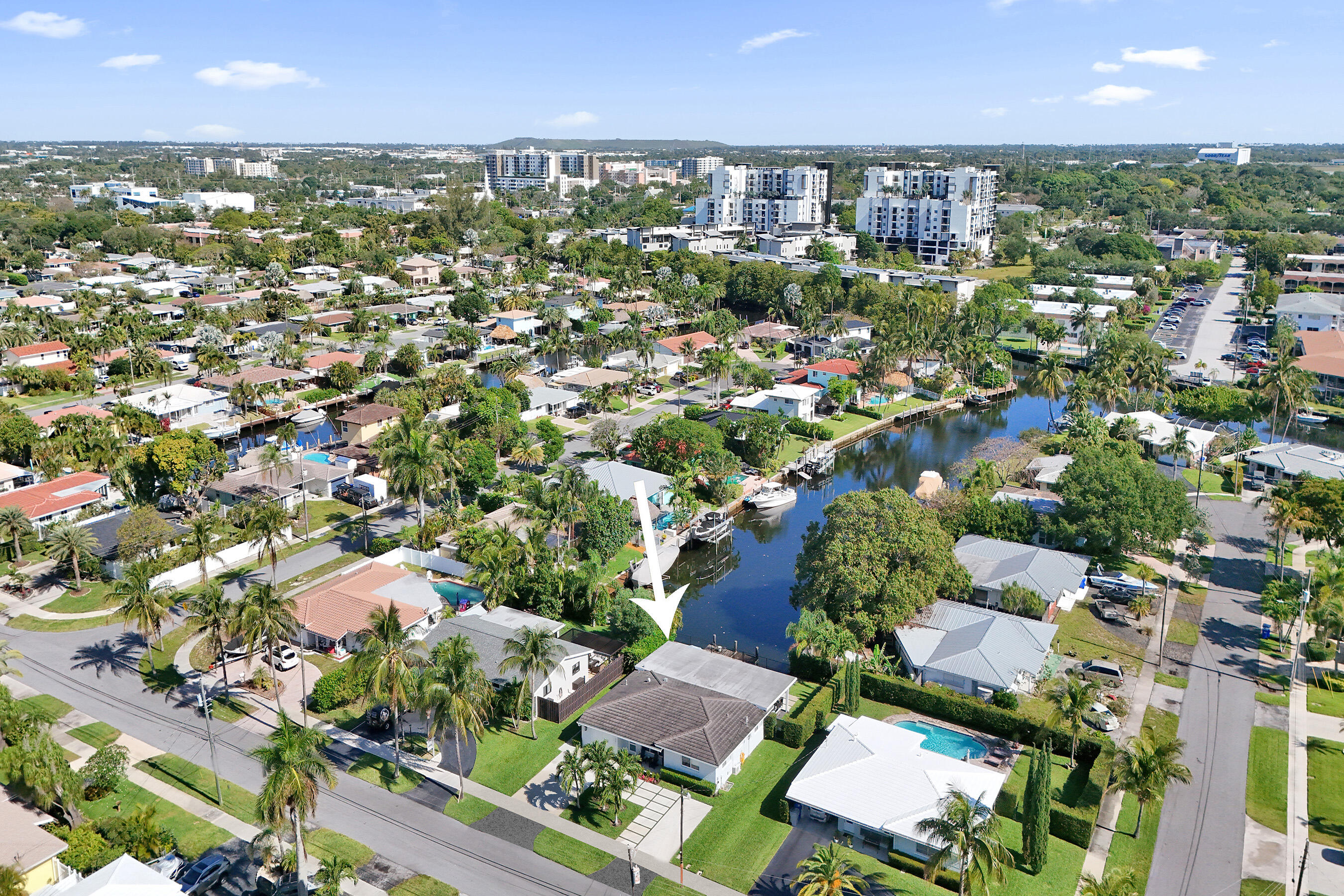 381 SE 3rd Pompano Beach, FL 33060