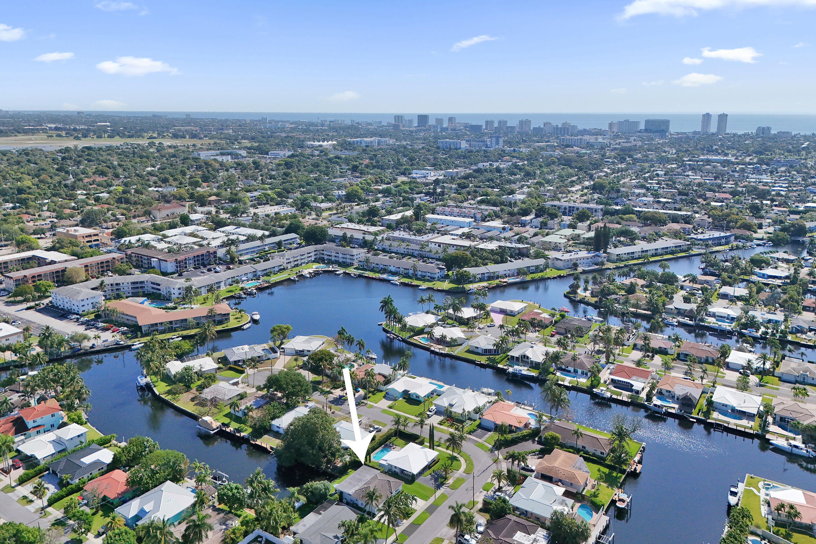 381 SE 3rd Pompano Beach, FL 33060