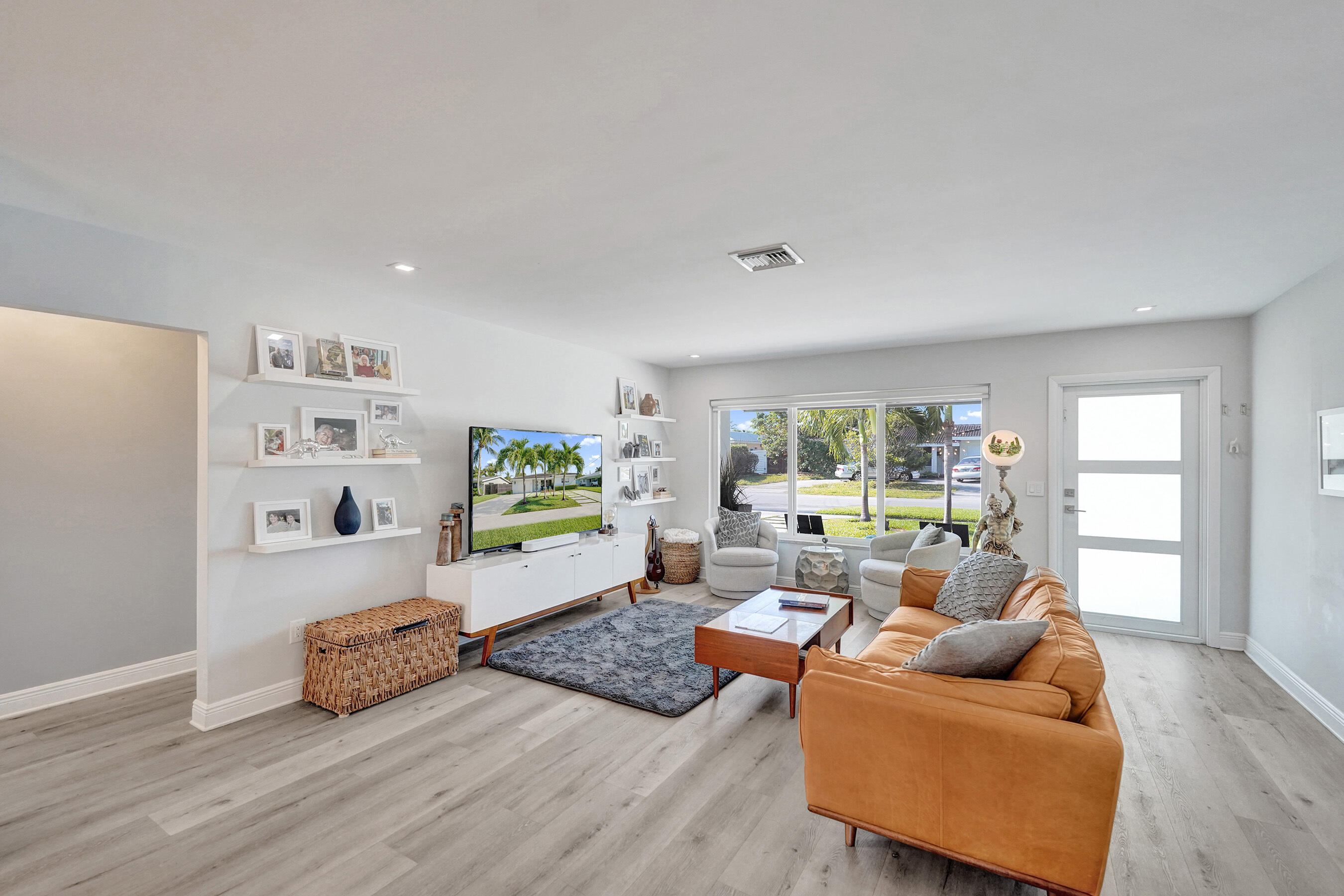 381 SE 3rd Pompano Beach, FL 33060