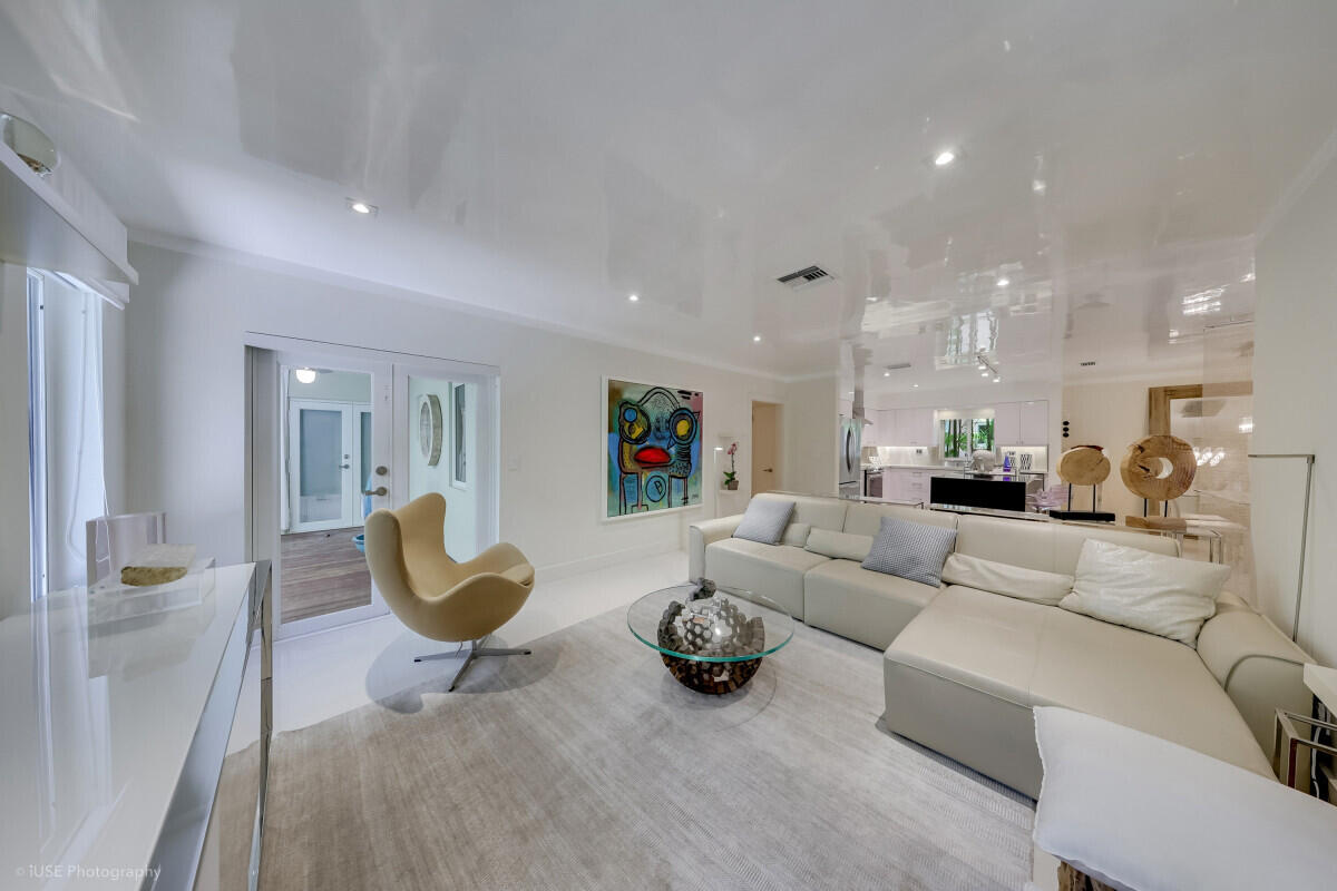 905 Sorolla Coral Gables, FL 33134
