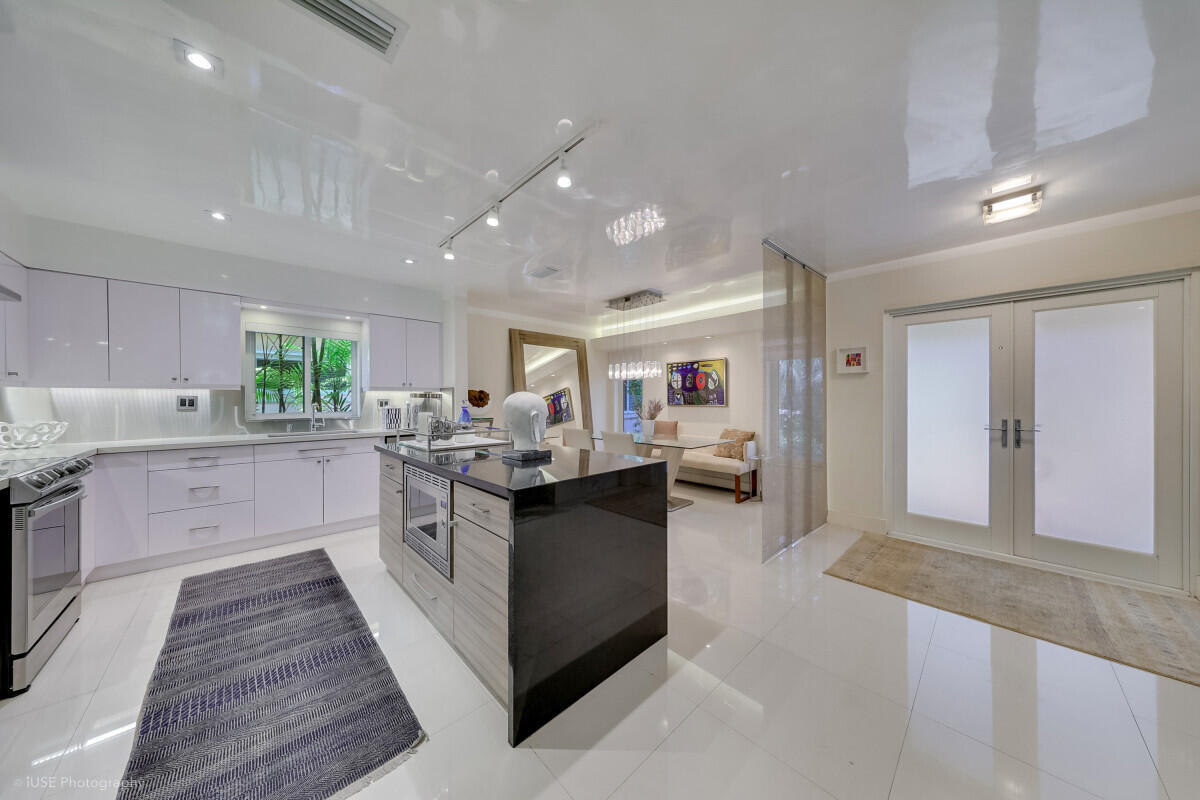 905 Sorolla Coral Gables, FL 33134