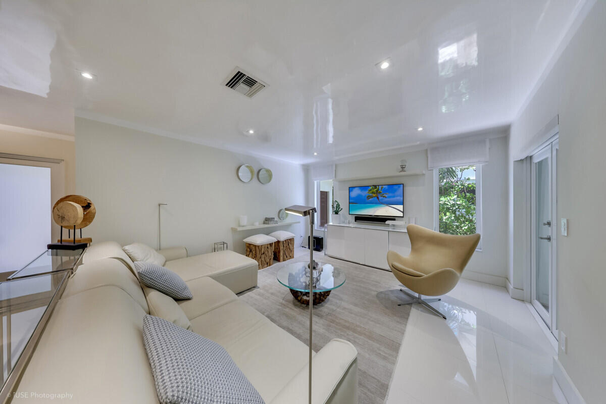 905 Sorolla Coral Gables, FL 33134