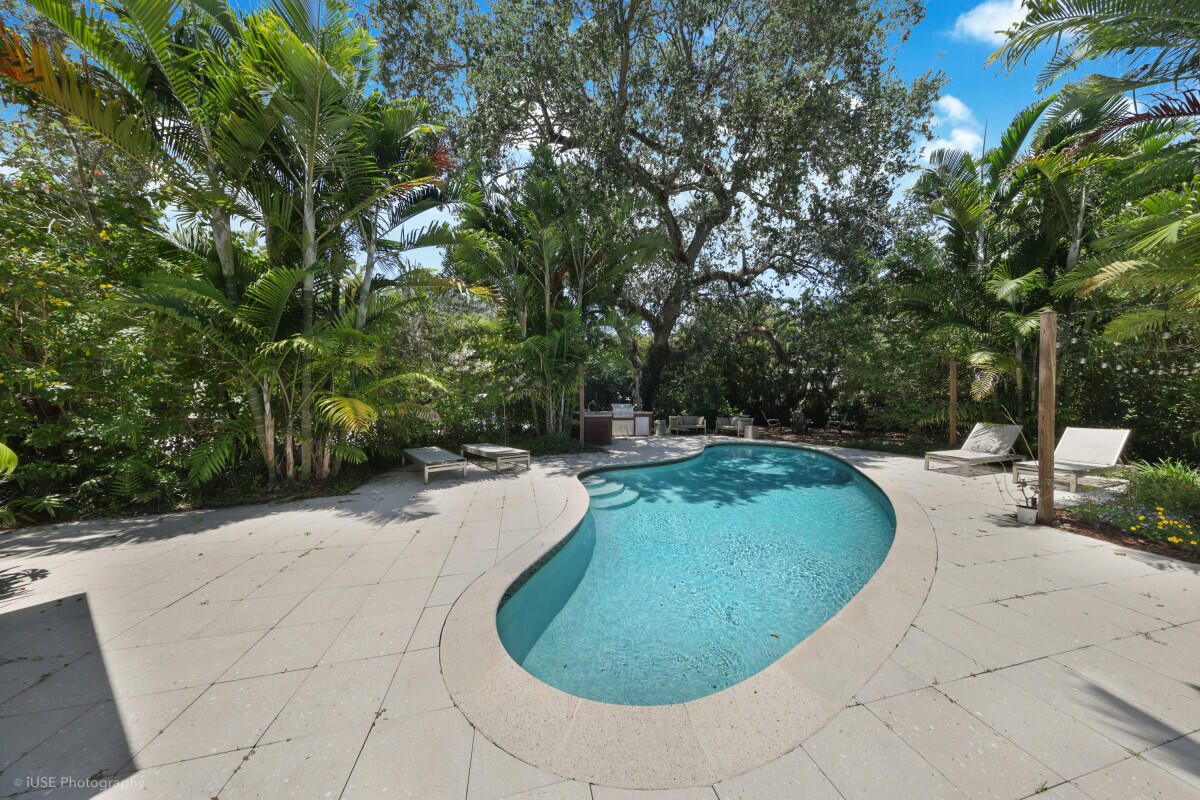 905 Sorolla Coral Gables, FL 33134