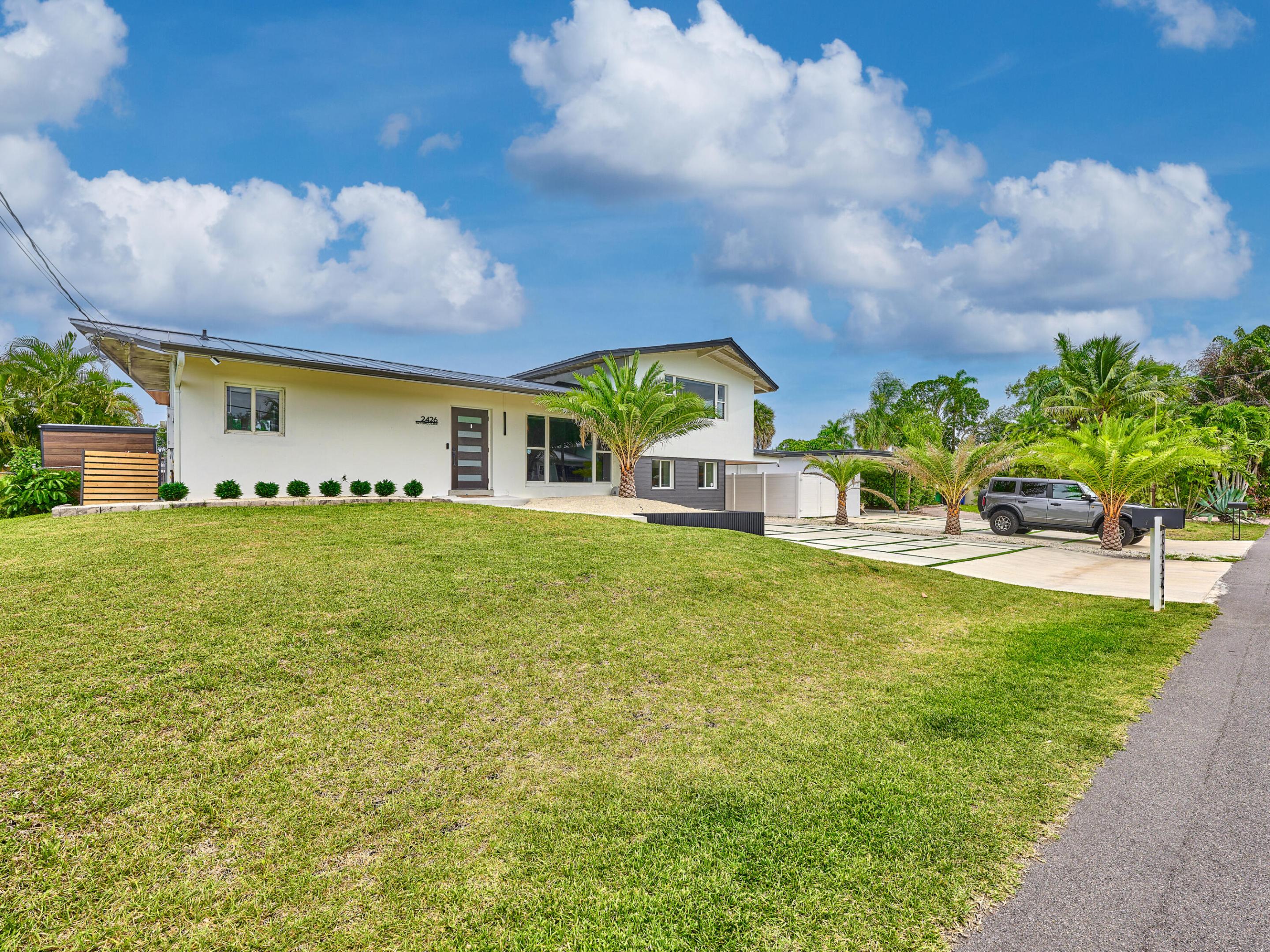2426 Key Largo Fort Lauderdale, FL 33312