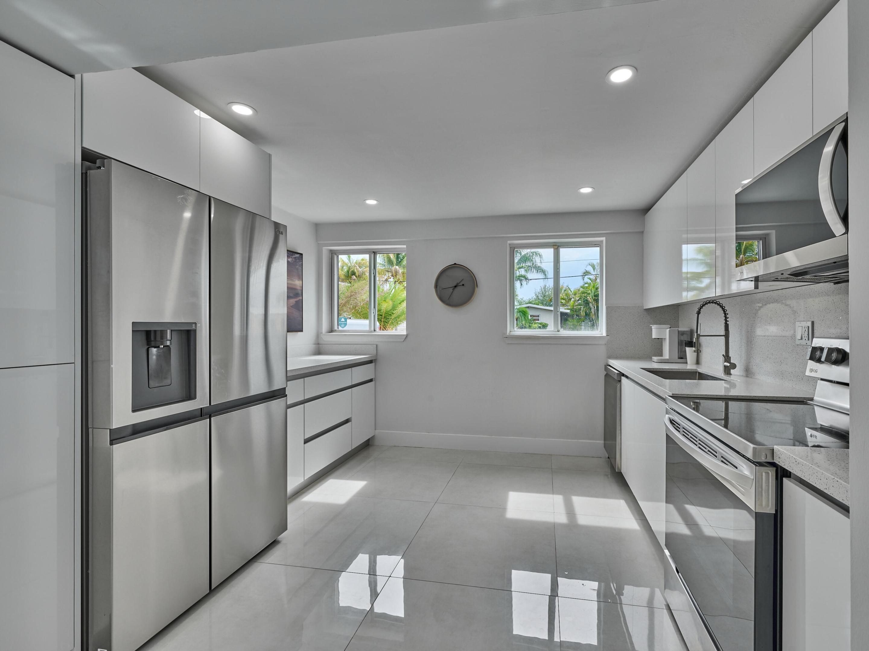 2426 Key Largo Fort Lauderdale, FL 33312
