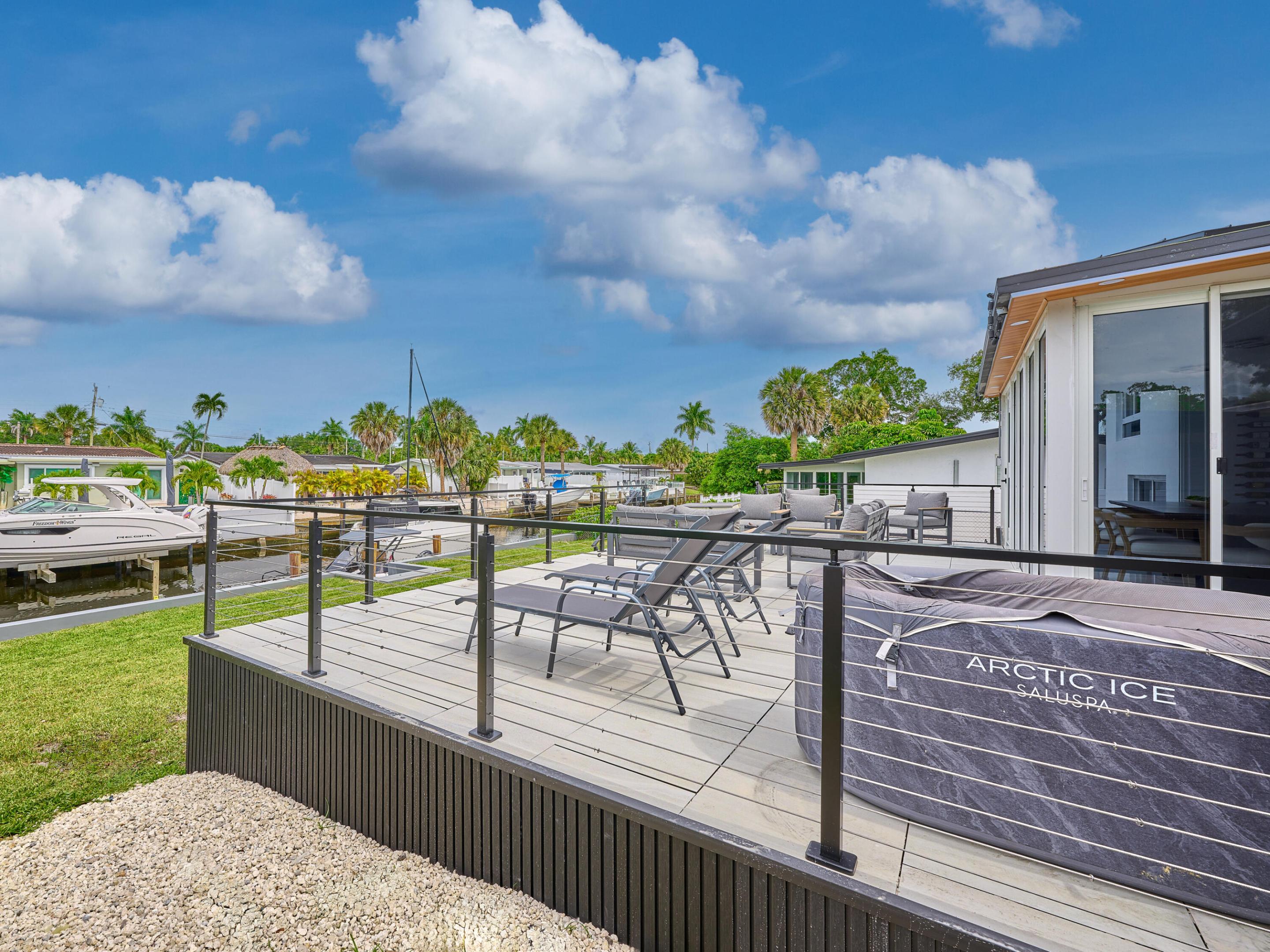 2426 Key Largo Fort Lauderdale, FL 33312