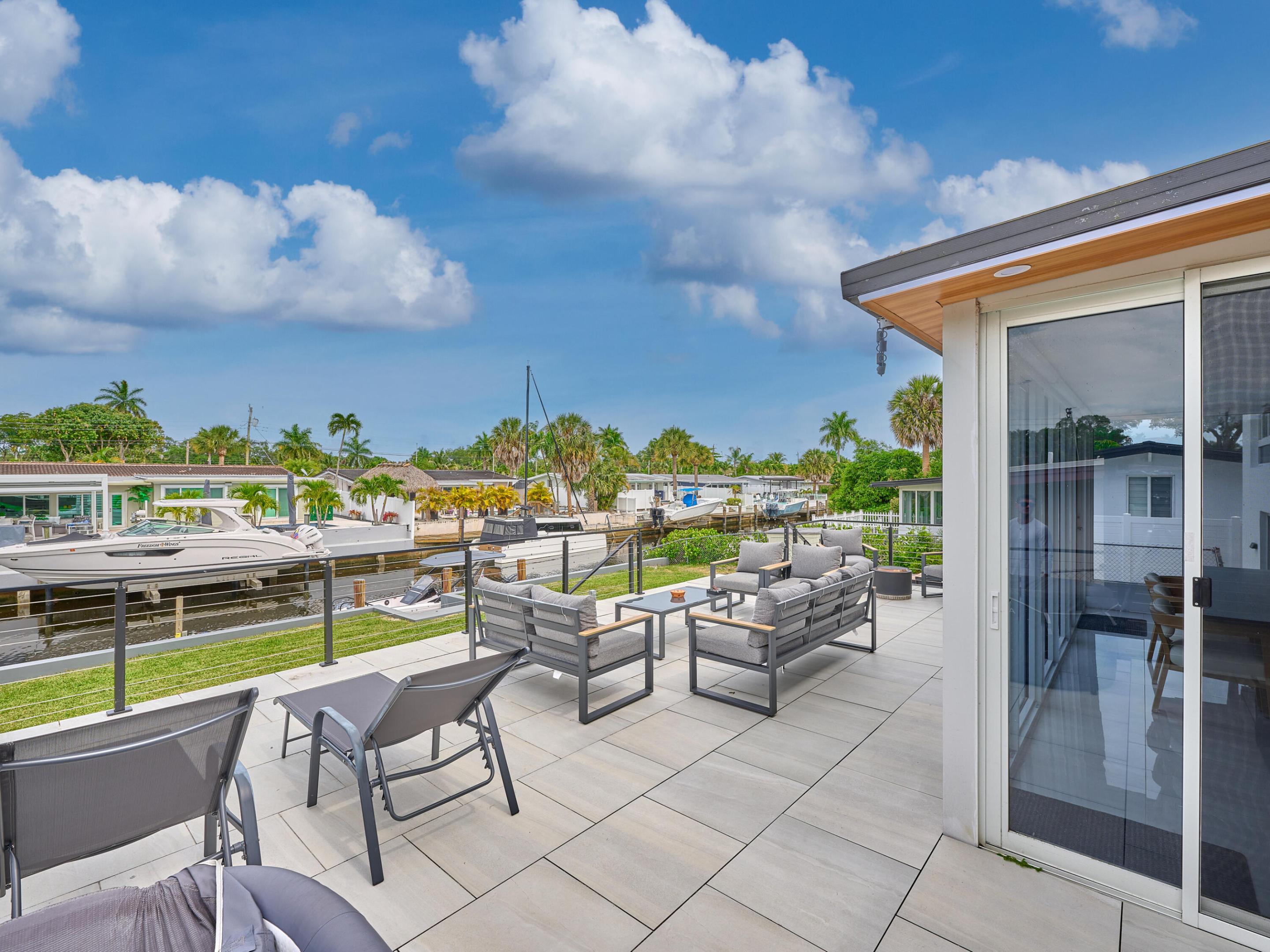2426 Key Largo Fort Lauderdale, FL 33312