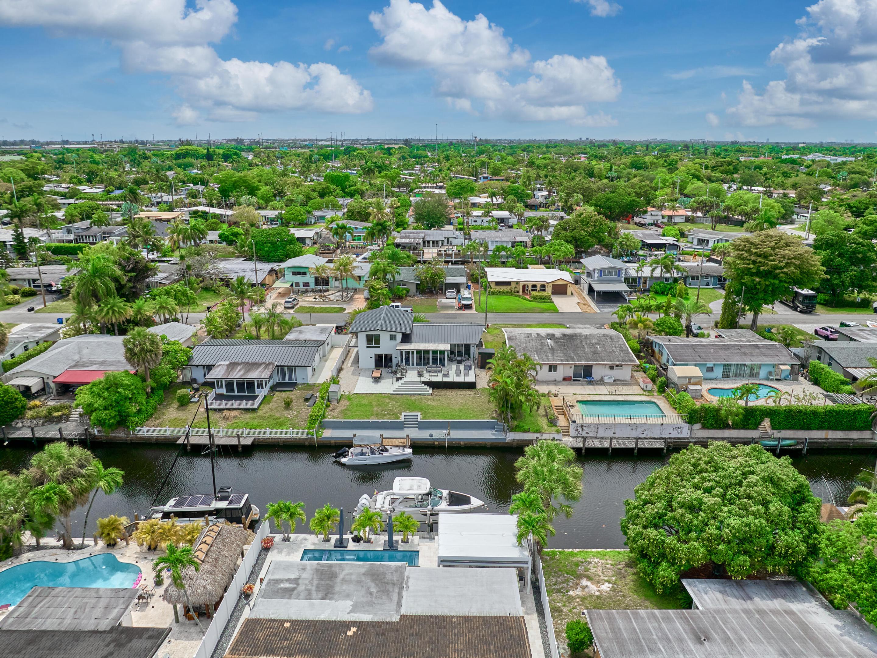 2426 Key Largo Fort Lauderdale, FL 33312