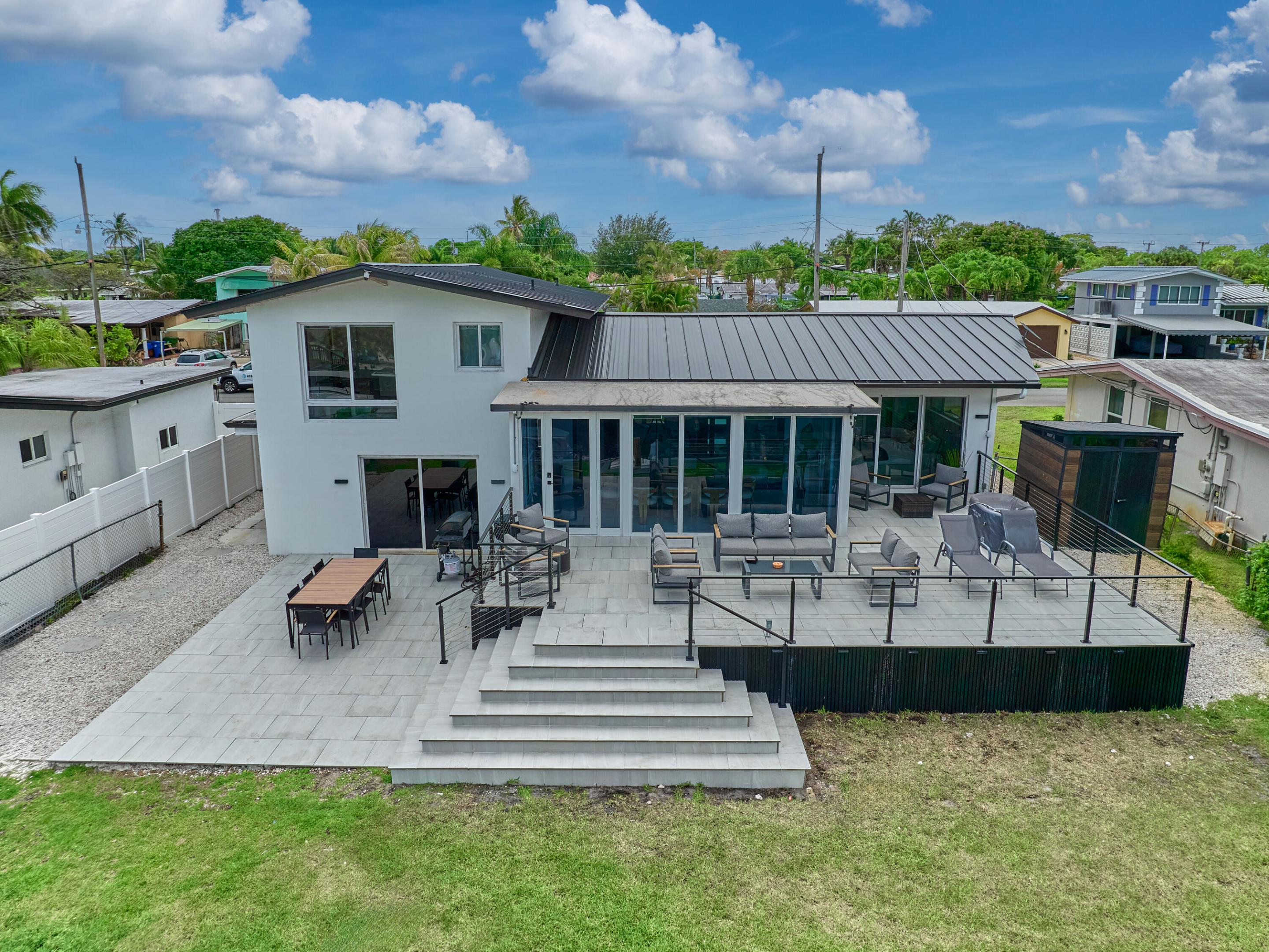 2426 Key Largo Fort Lauderdale, FL 33312