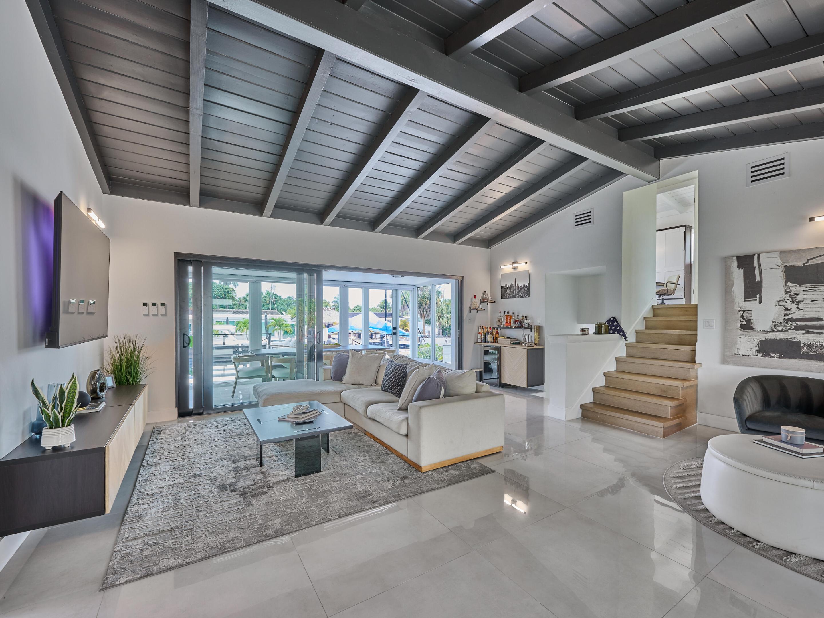 2426 Key Largo Fort Lauderdale, FL 33312