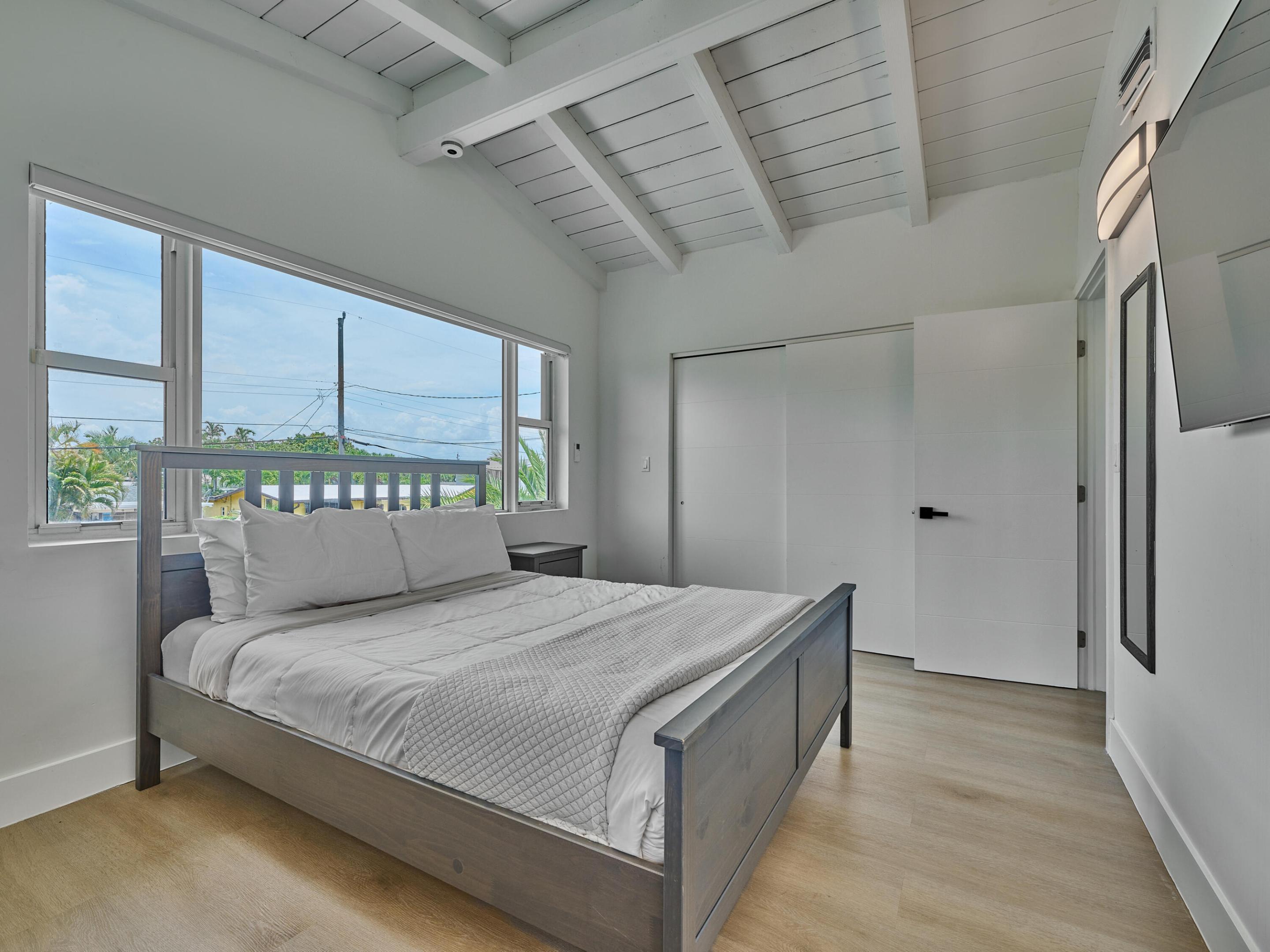 2426 Key Largo Fort Lauderdale, FL 33312