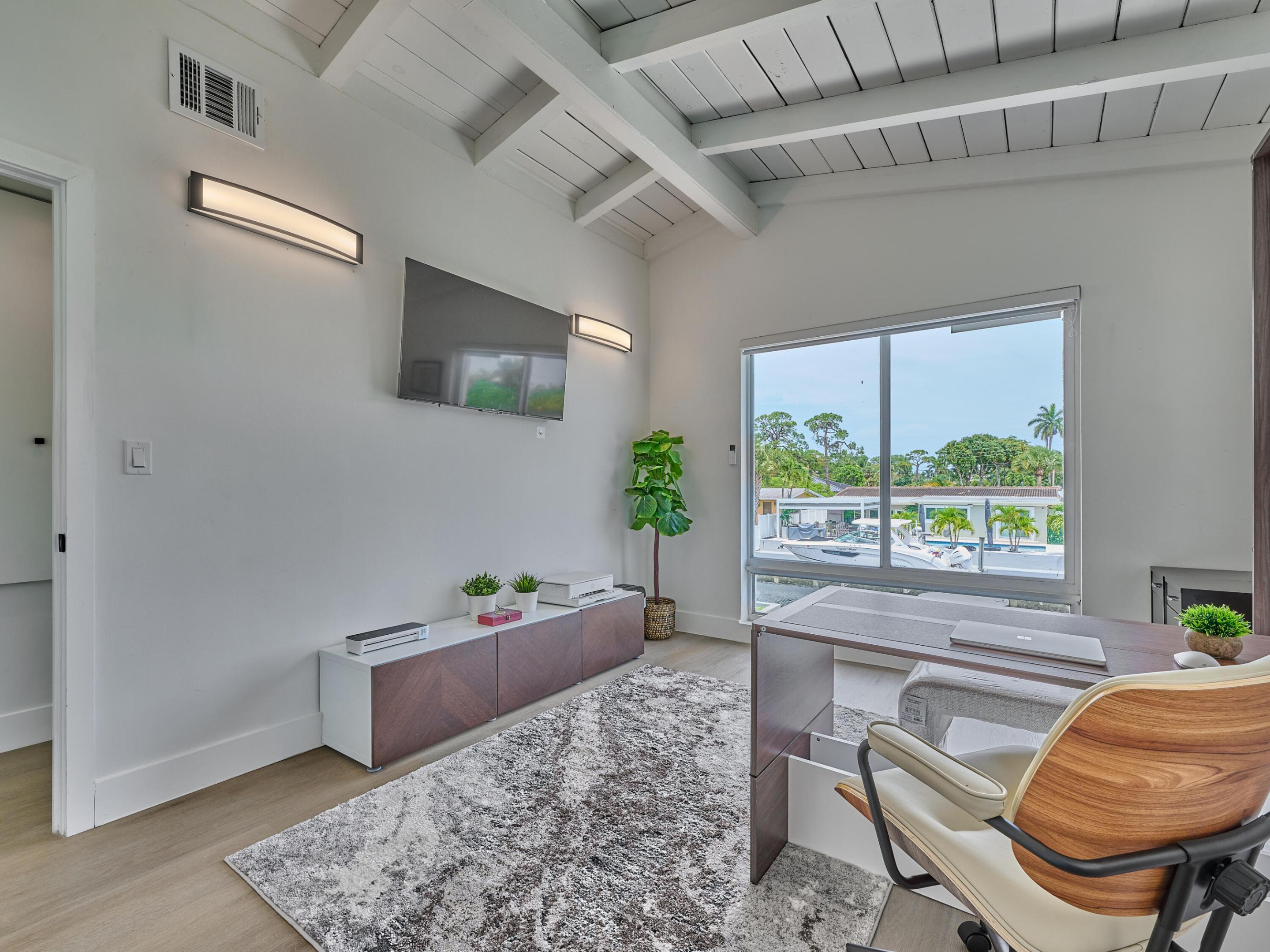 2426 Key Largo Fort Lauderdale, FL 33312