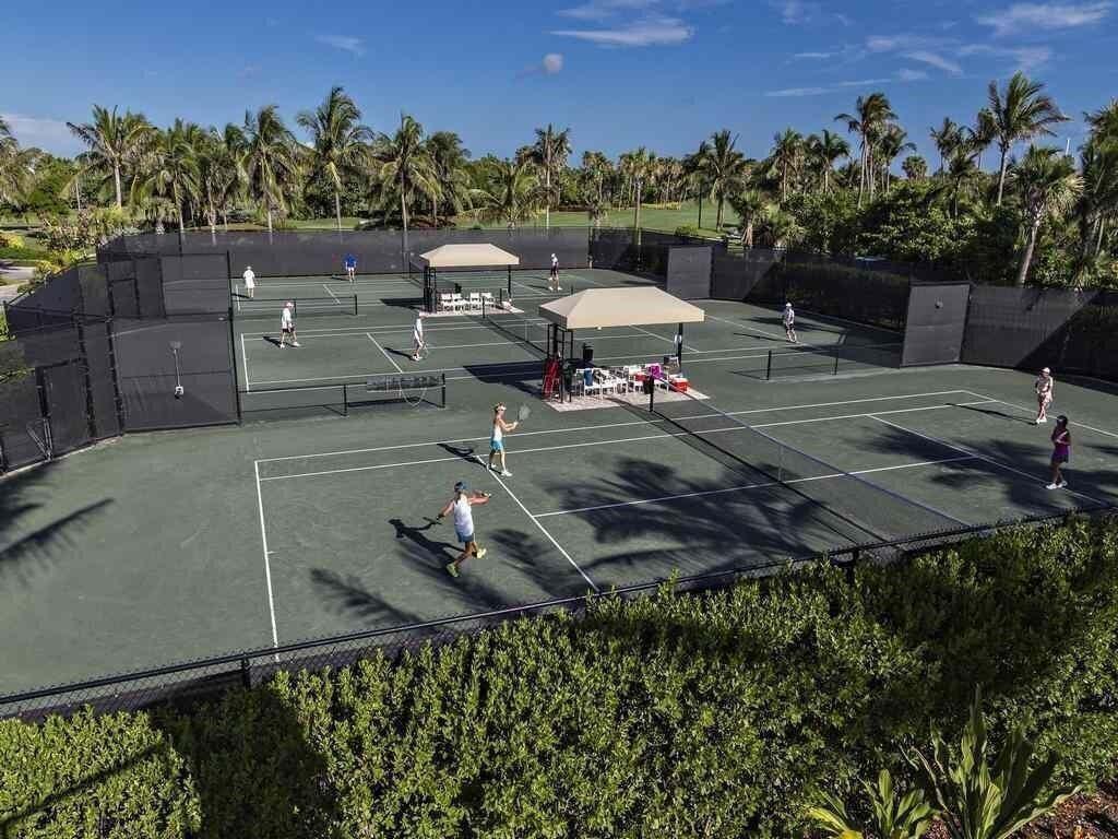 2925 SE Dune Hutchinson Island, FL 34996
