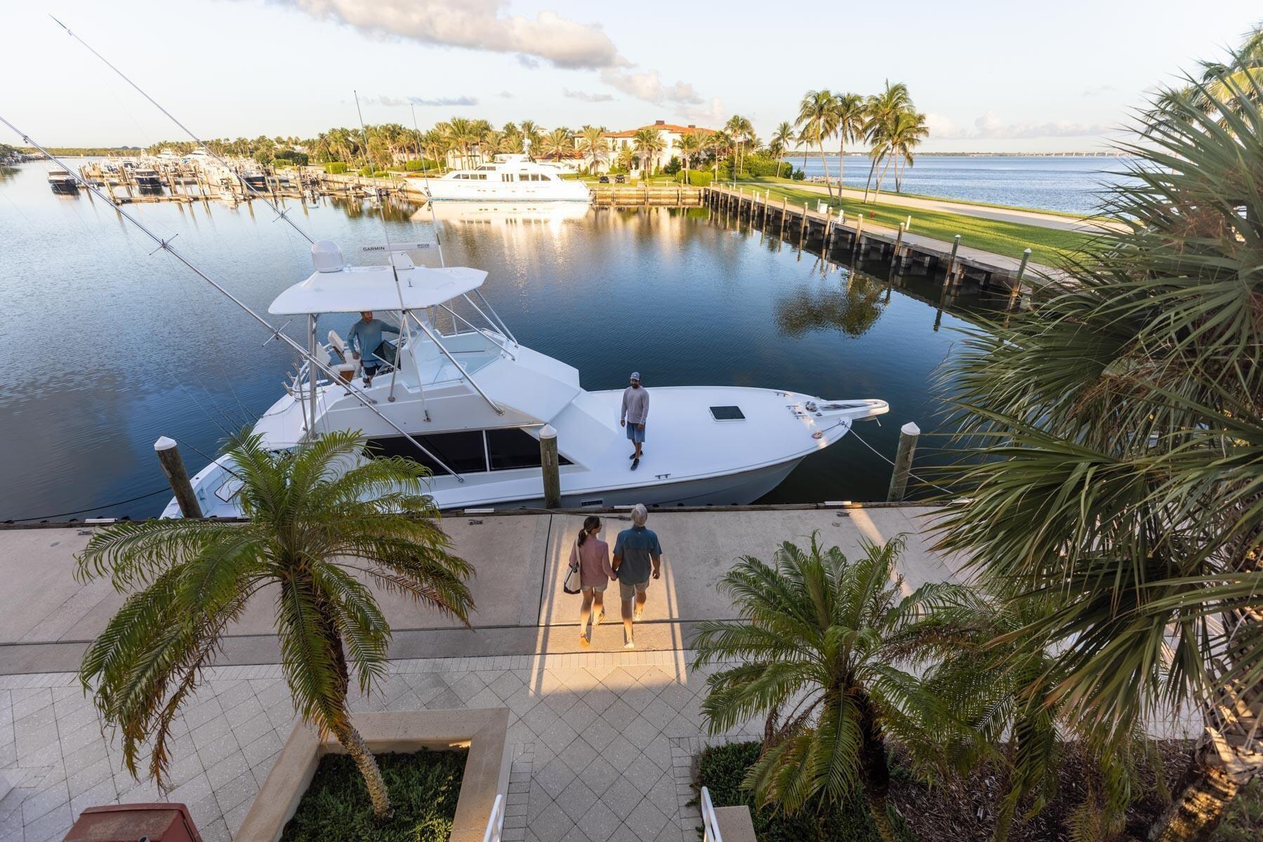 2925 SE Dune Hutchinson Island, FL 34996