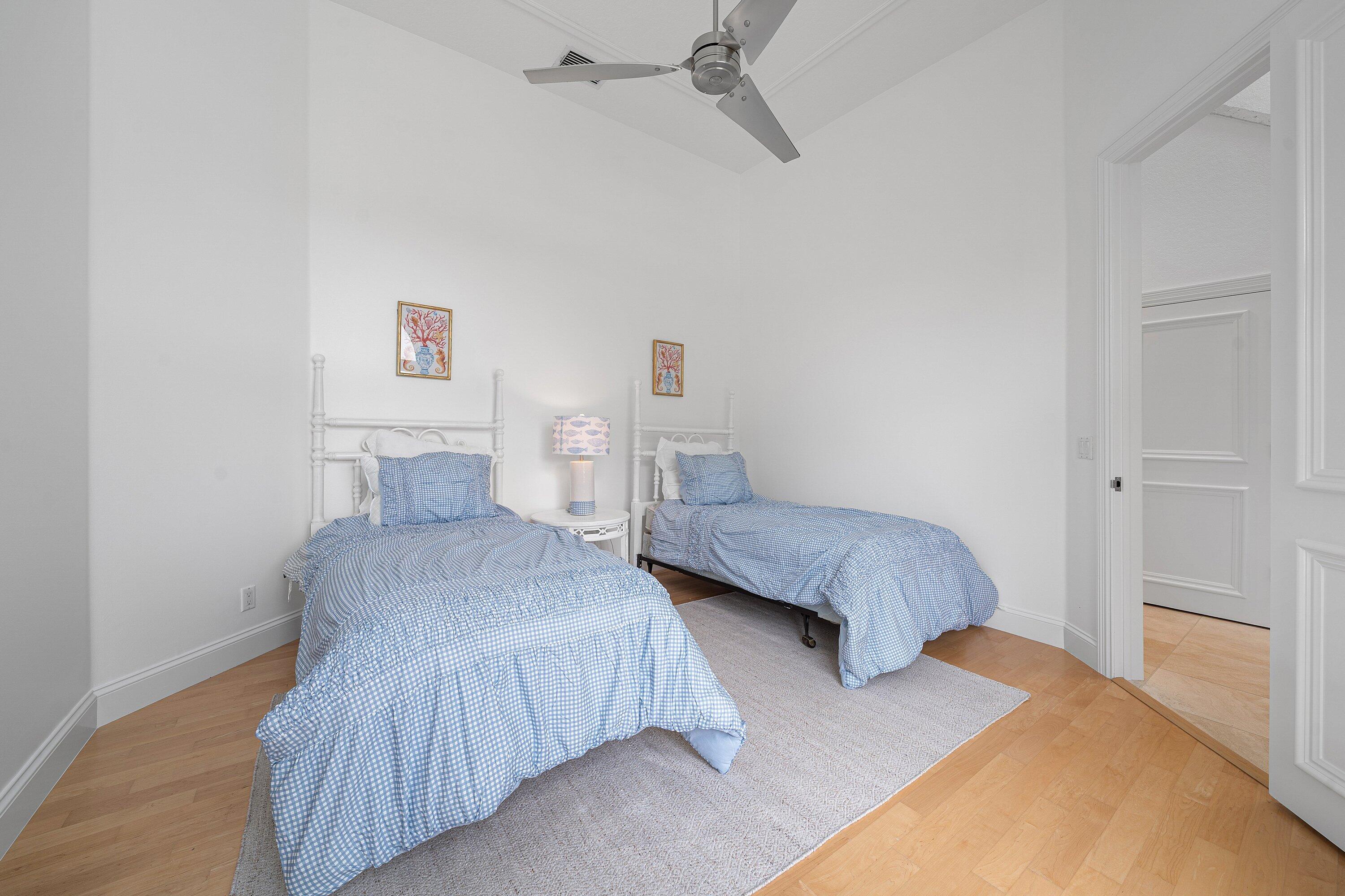 2925 SE Dune Hutchinson Island, FL 34996