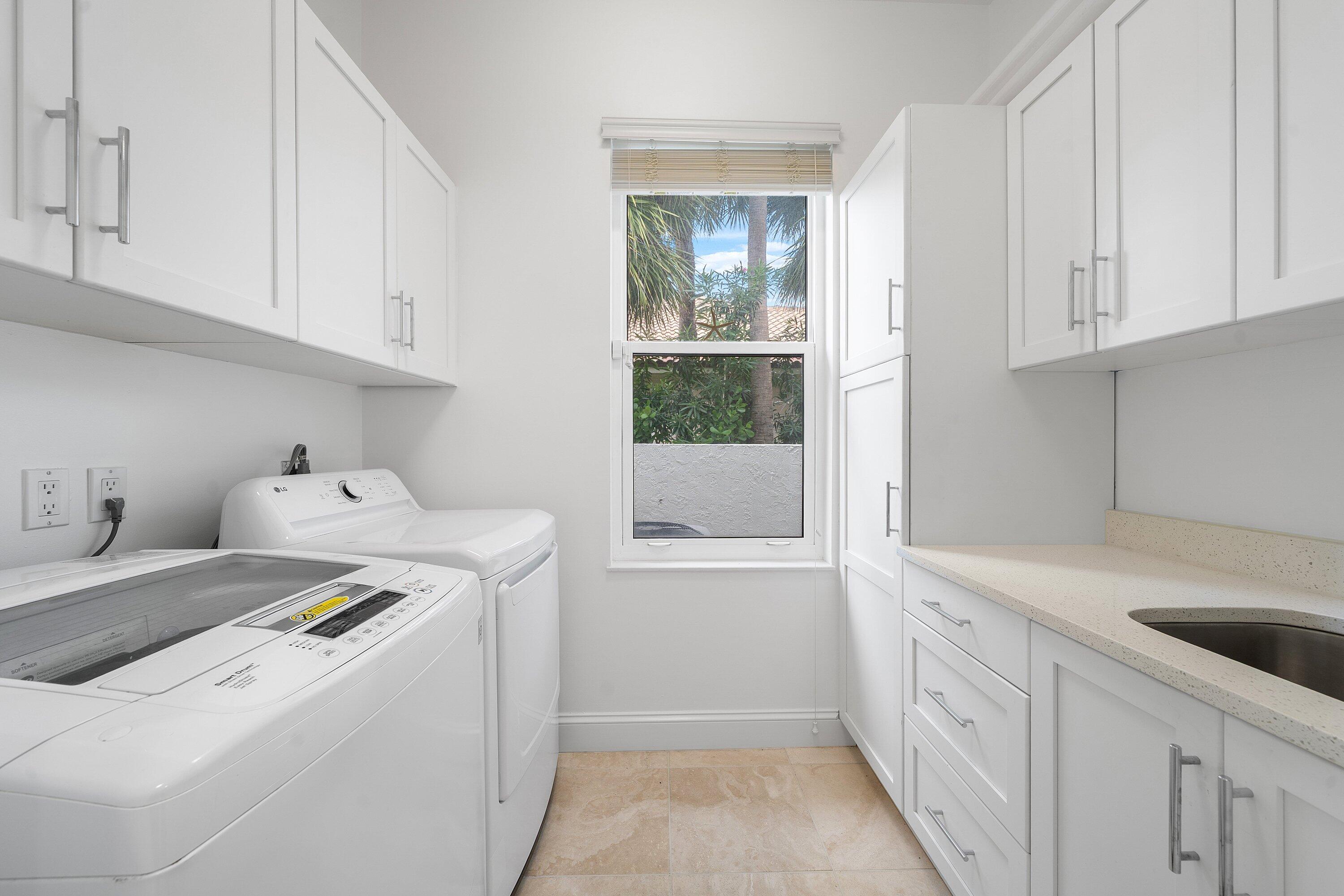 2925 SE Dune Hutchinson Island, FL 34996