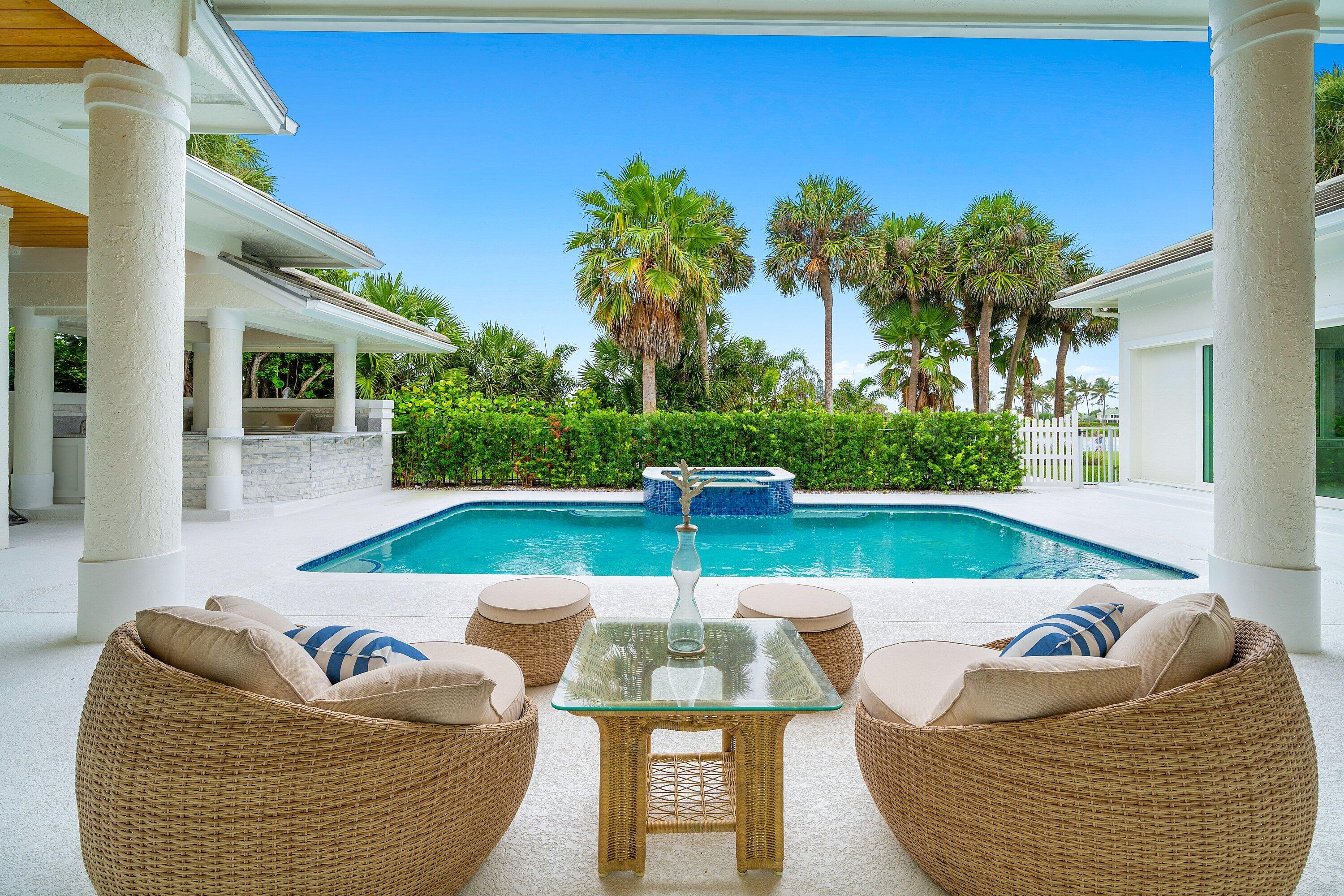 2925 SE Dune Hutchinson Island, FL 34996