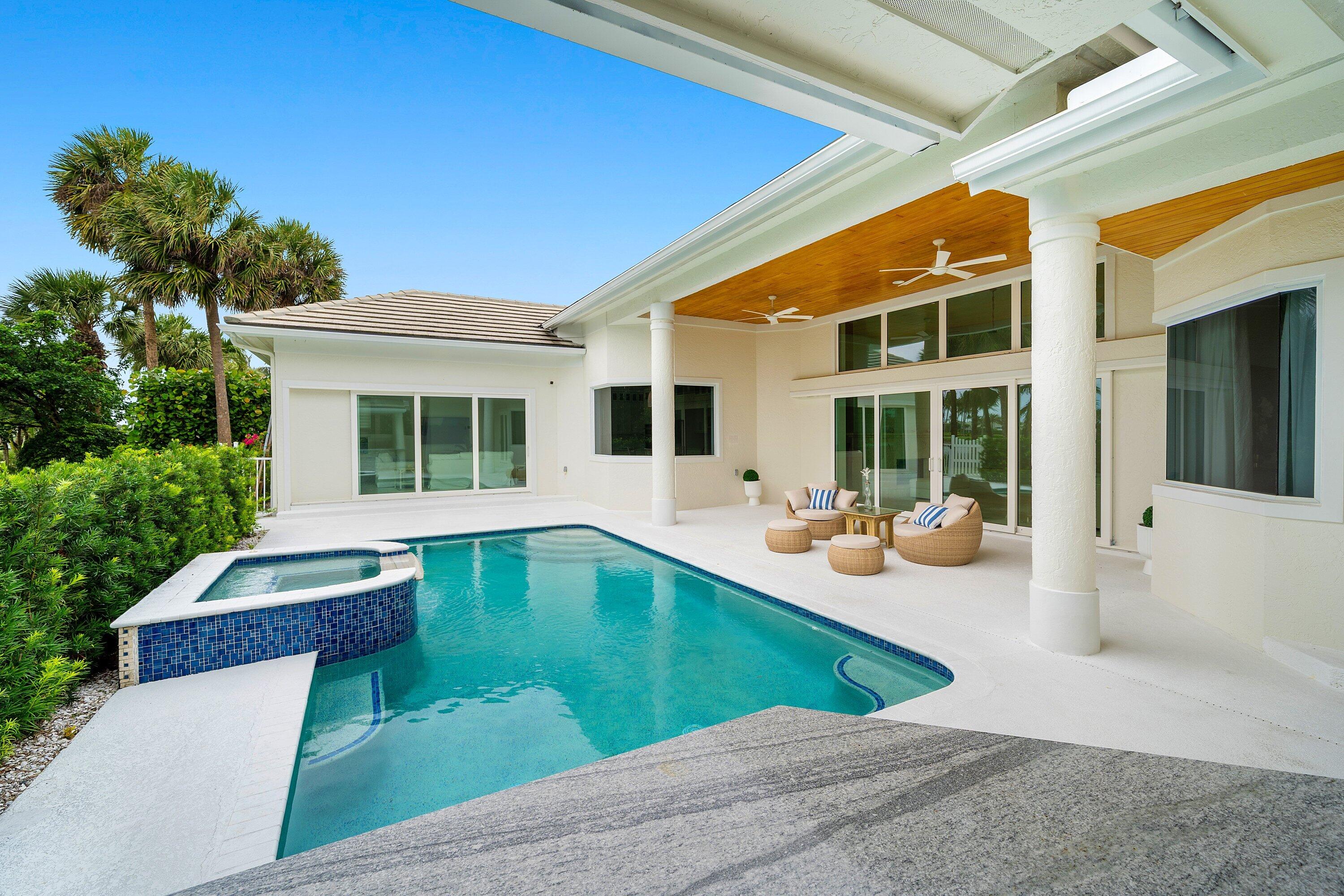 2925 SE Dune Hutchinson Island, FL 34996