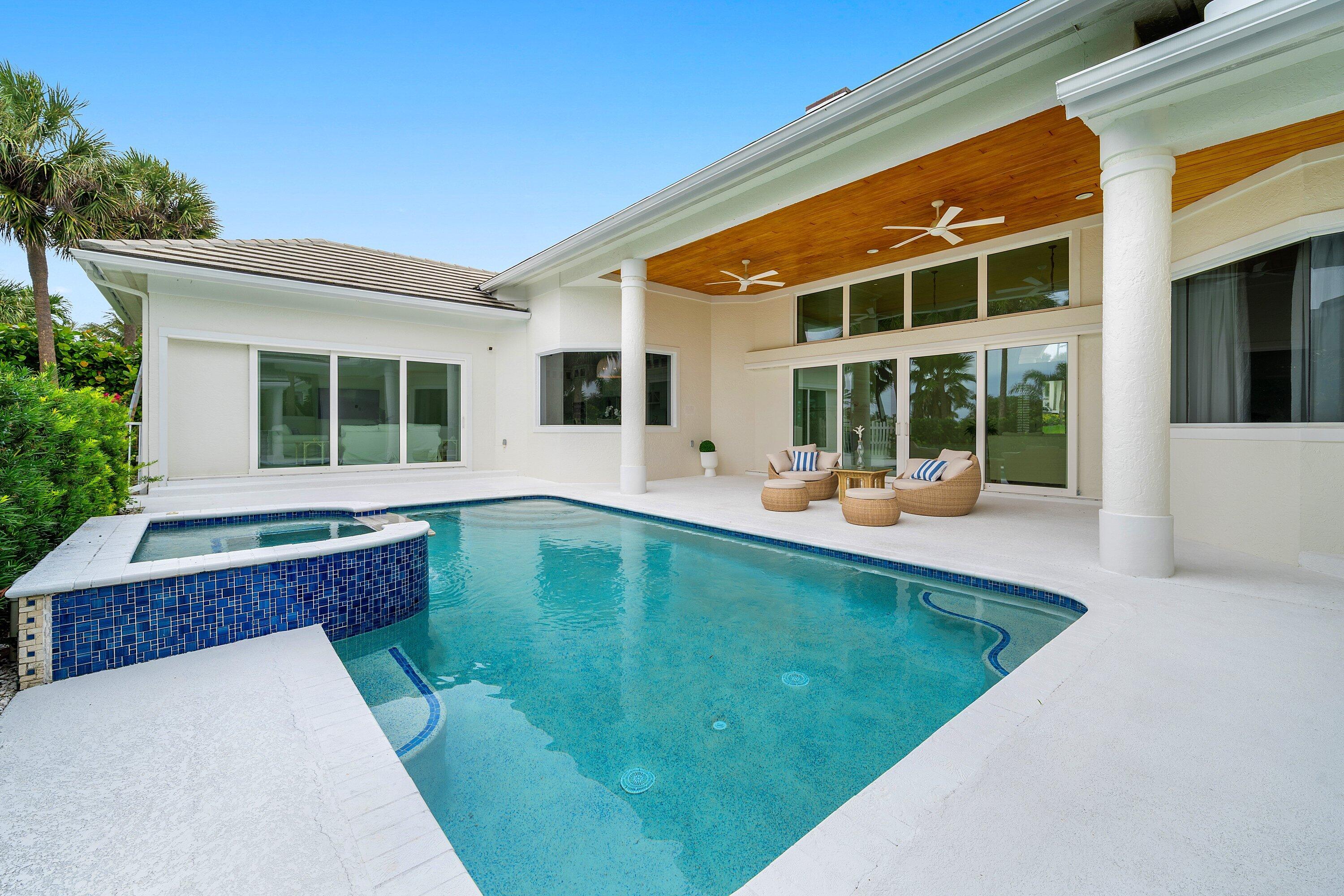 2925 SE Dune Hutchinson Island, FL 34996