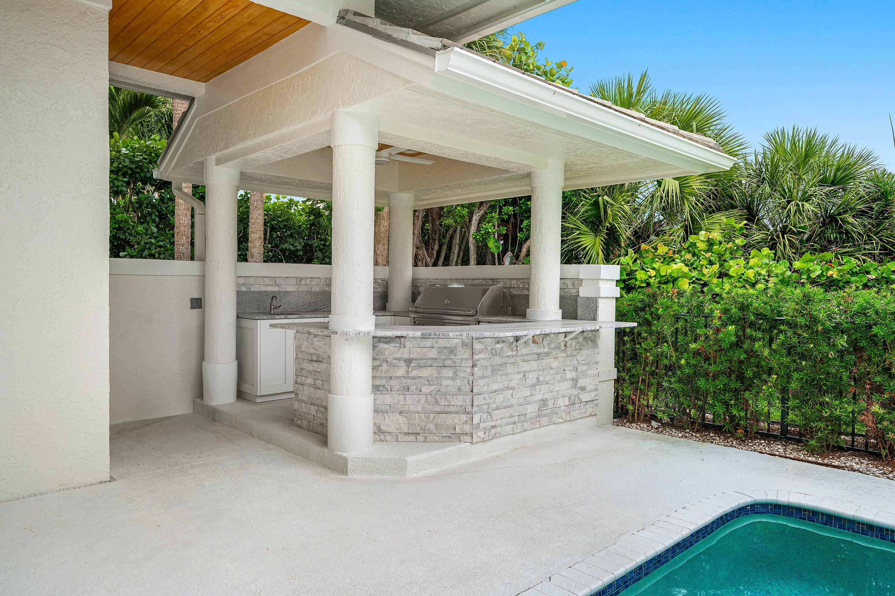 2925 SE Dune Hutchinson Island, FL 34996