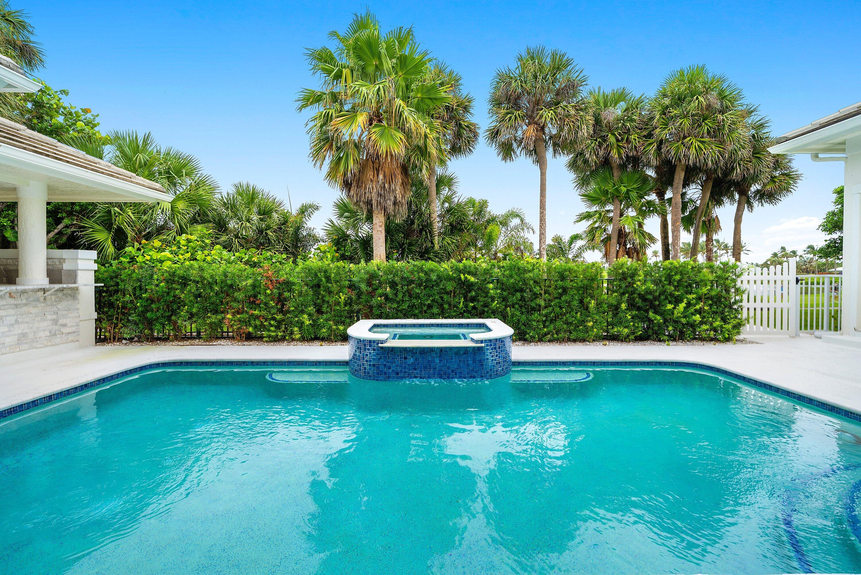 2925 SE Dune Hutchinson Island, FL 34996