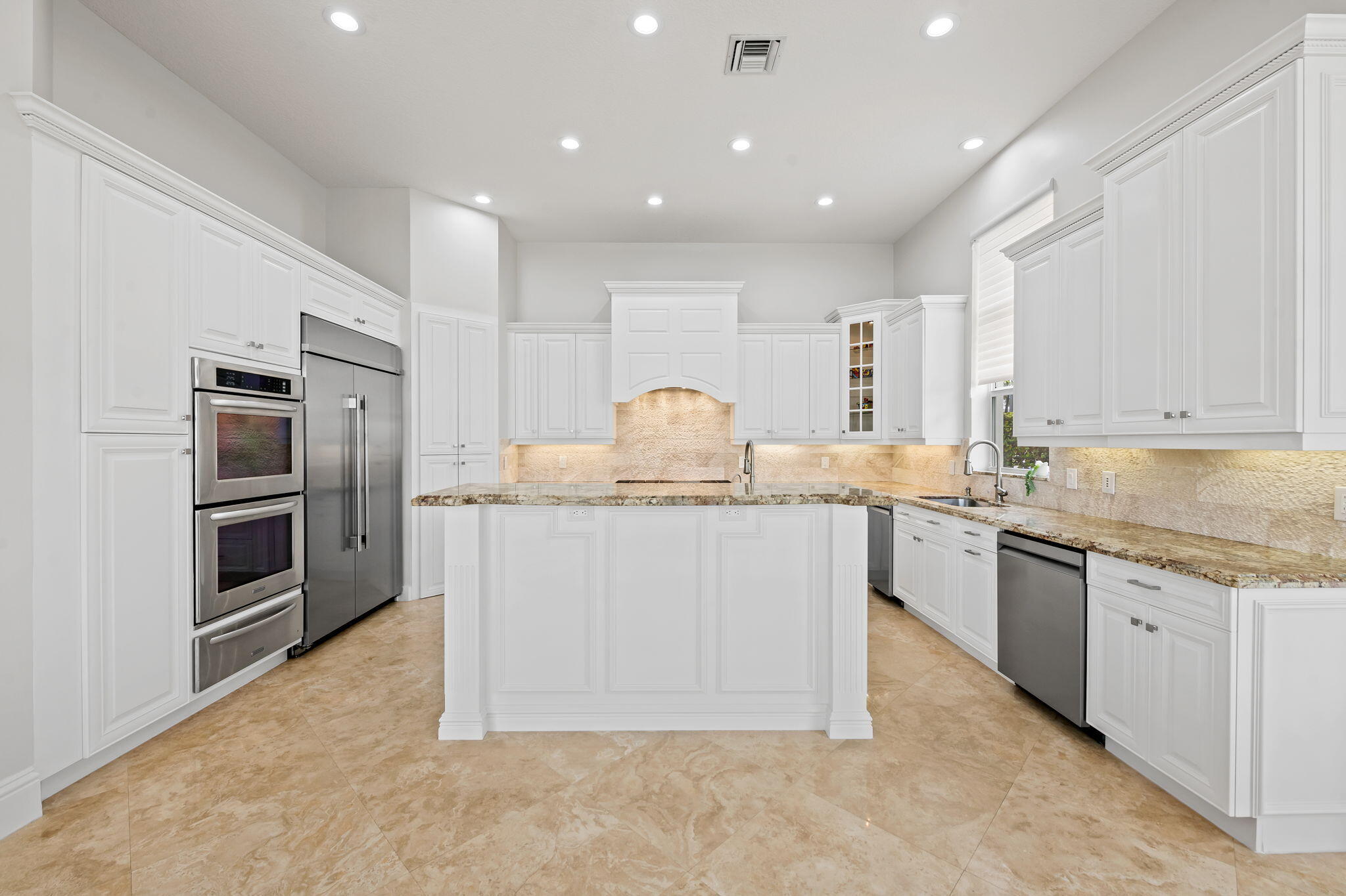 1261 NE 27th Pompano Beach, FL 33062