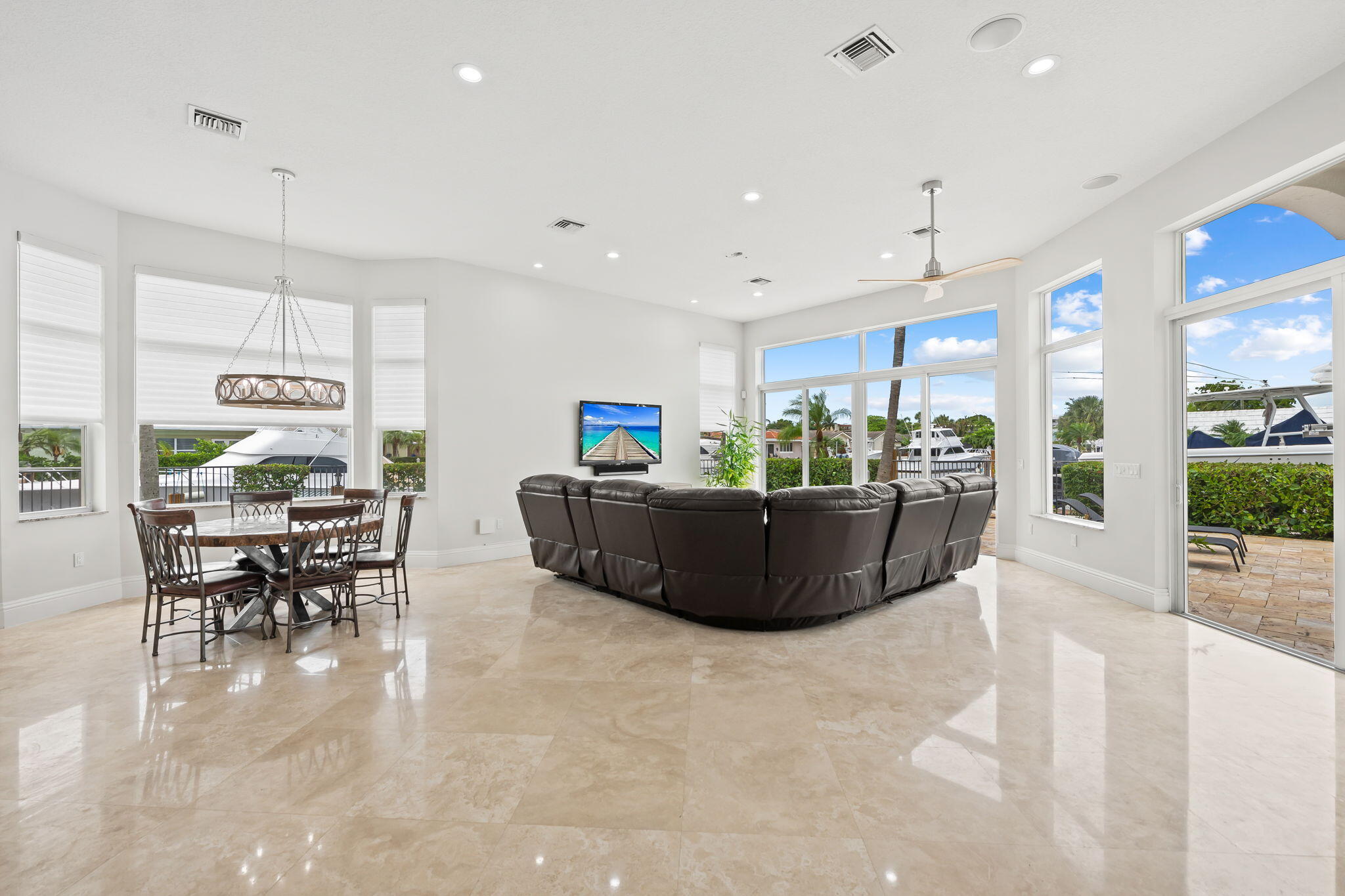 1261 NE 27th Pompano Beach, FL 33062