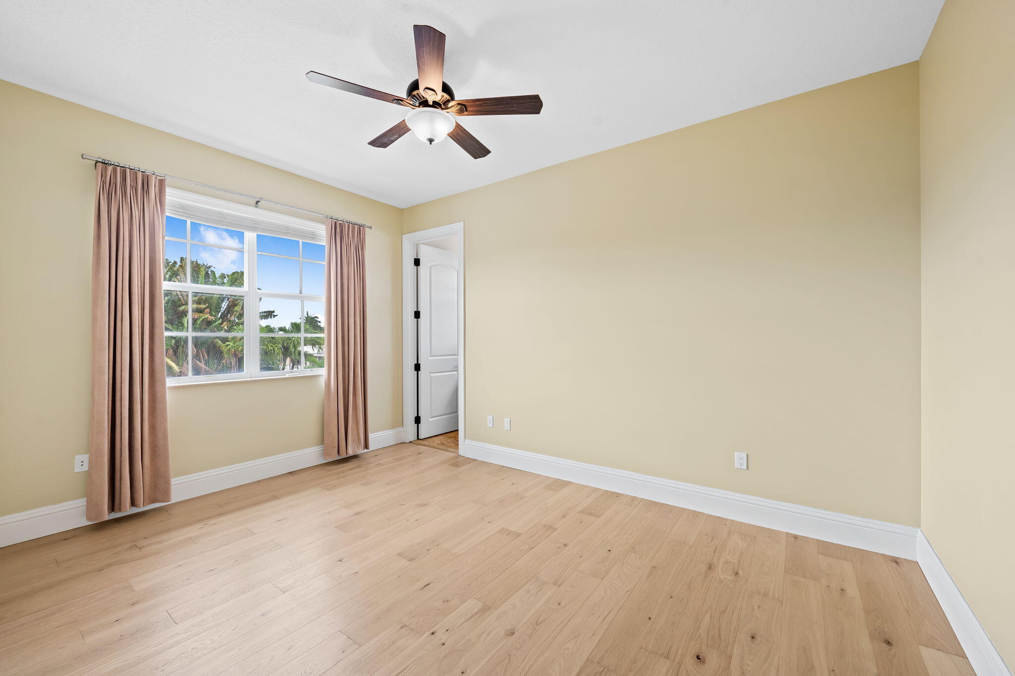 1261 NE 27th Pompano Beach, FL 33062