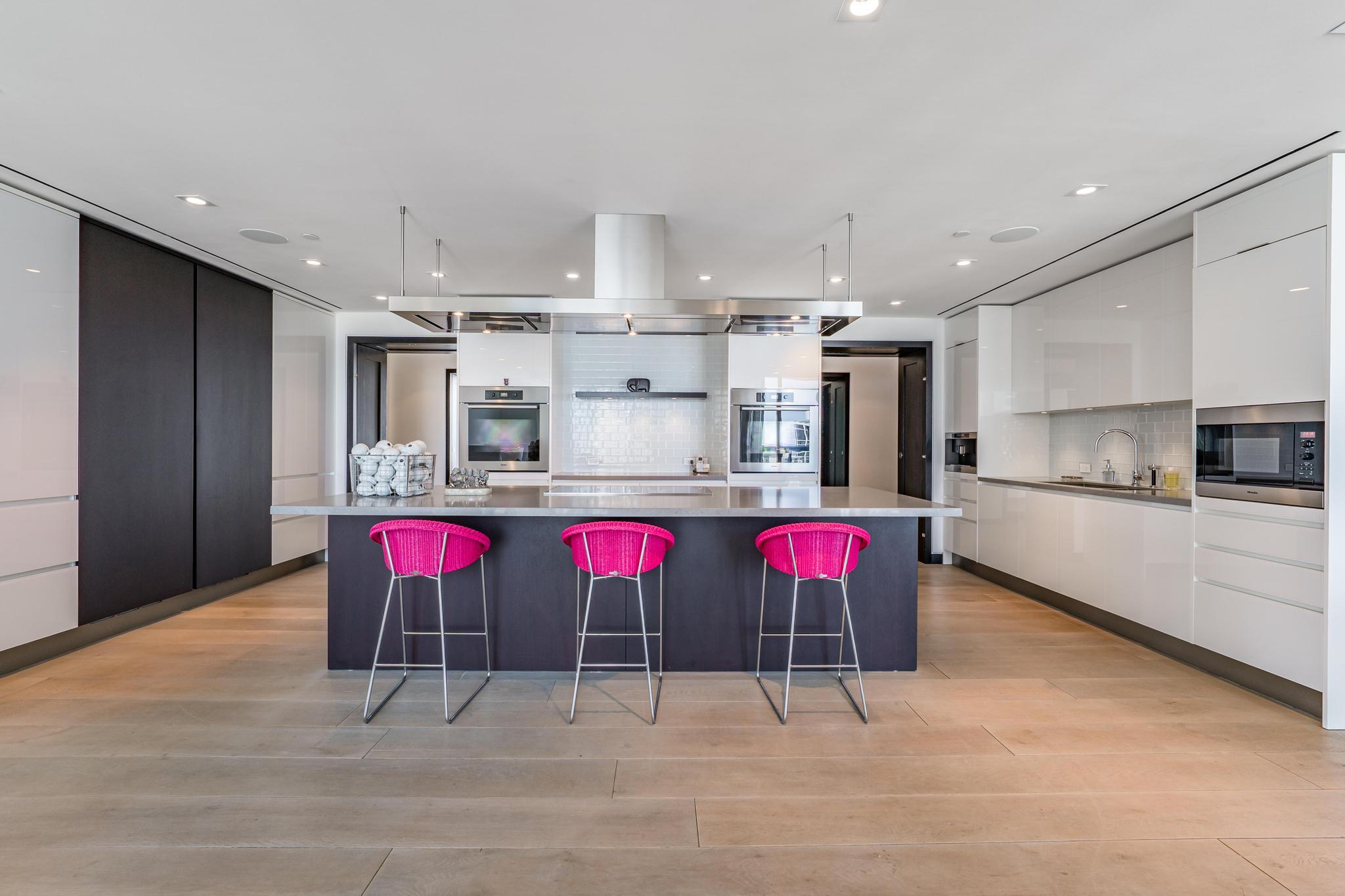 333 Las Olas #4206 Fort Lauderdale, FL 33301